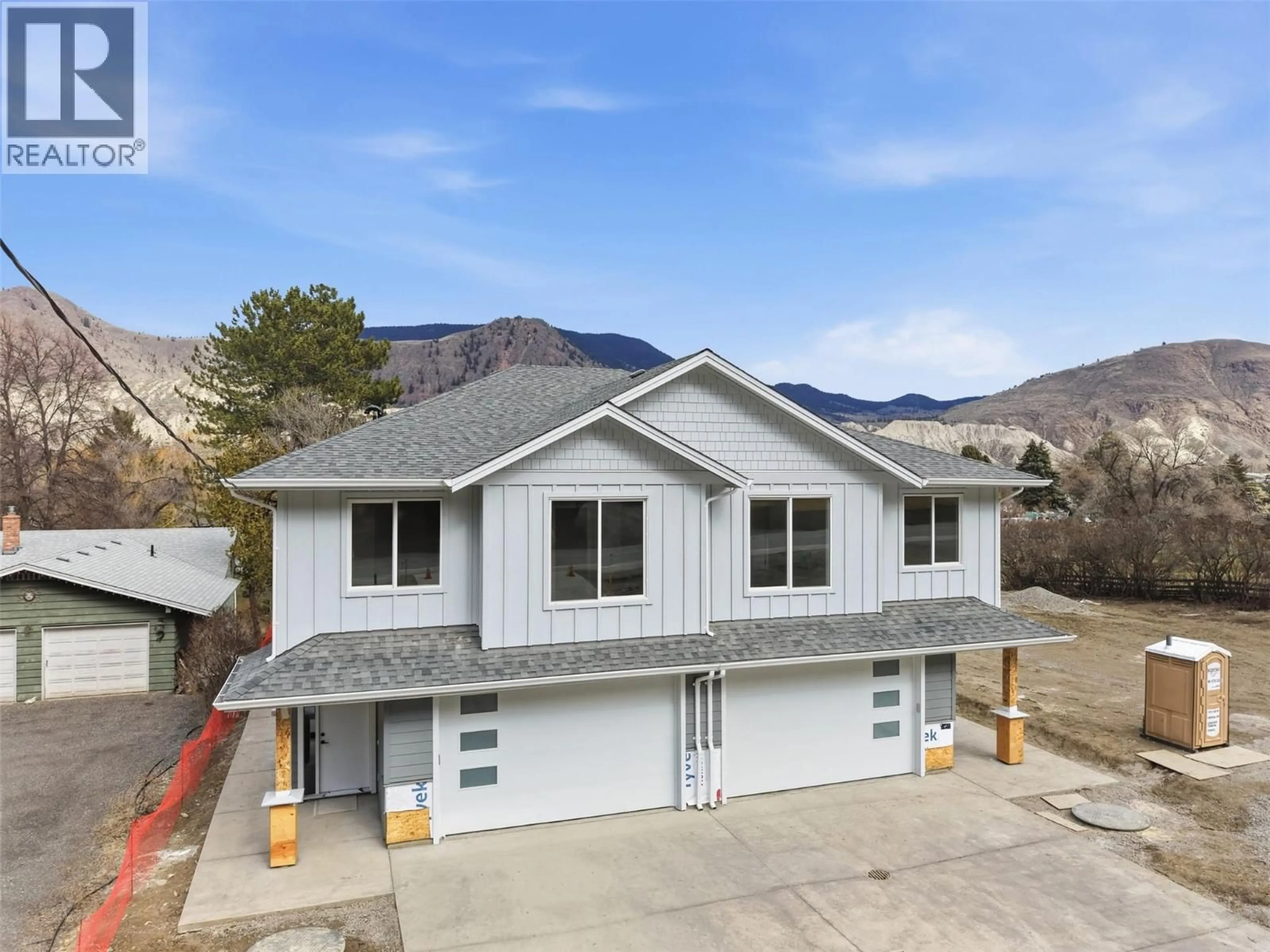 Home with vinyl exterior material, mountain view for 5870 DALLAS DRIVE, Kamloops British Columbia V2C4X2