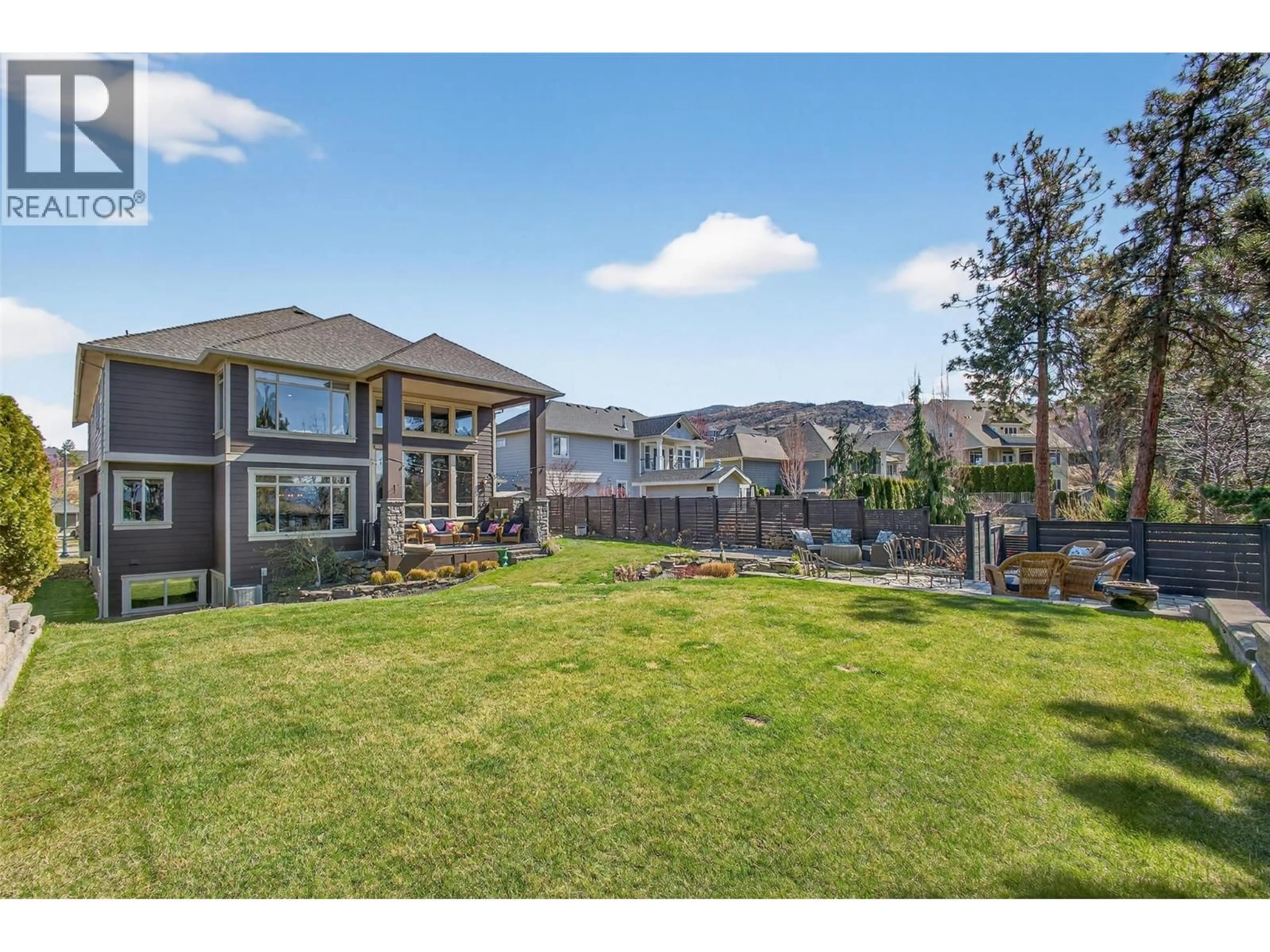 A pic from outside/outdoor area/front of a property/back of a property/a pic from drone, mountain view for 336 QUILCHENA DRIVE, Kelowna British Columbia V1W4Y9