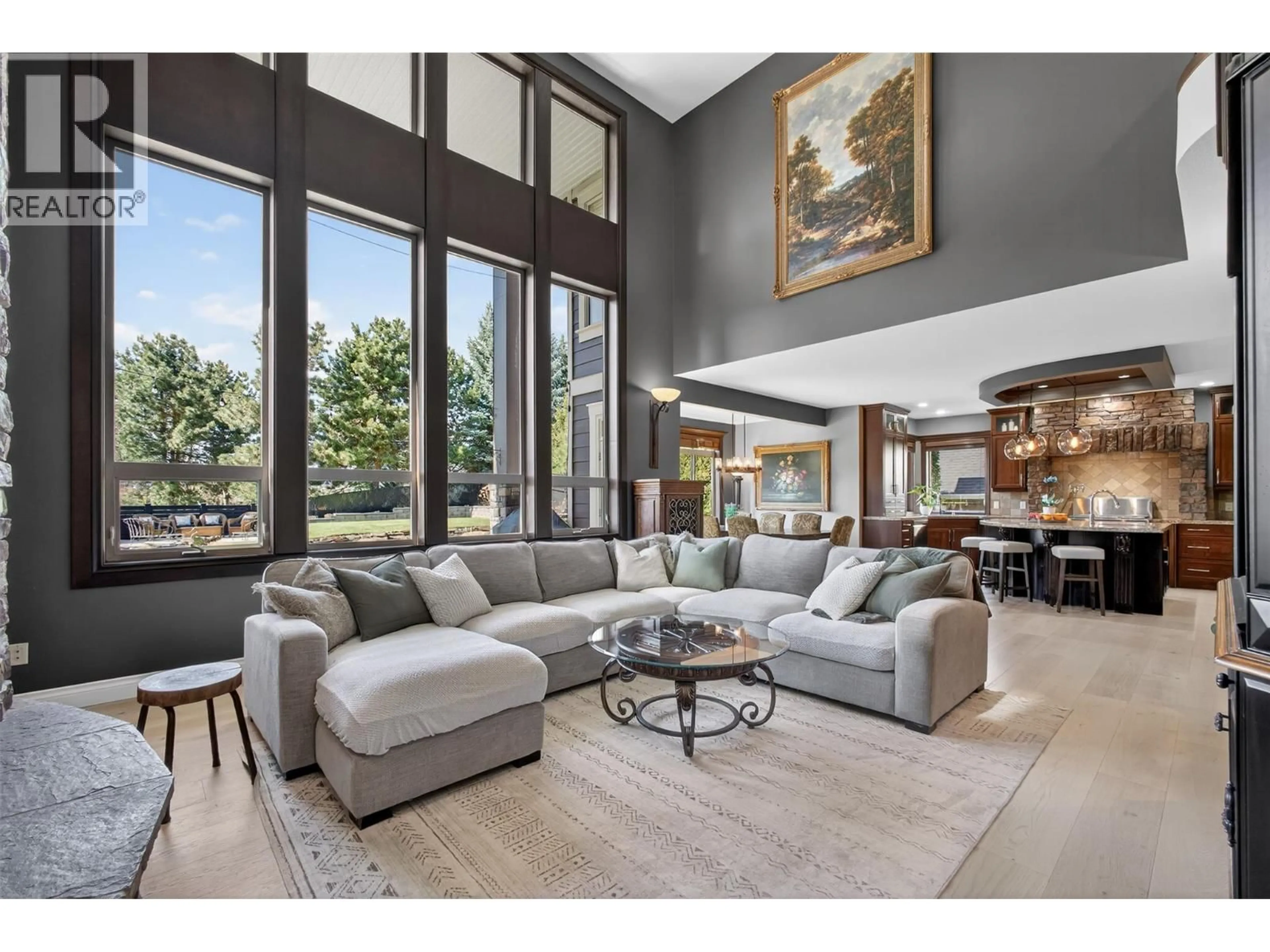 Living room with furniture, unknown for 336 QUILCHENA DRIVE, Kelowna British Columbia V1W4Y9