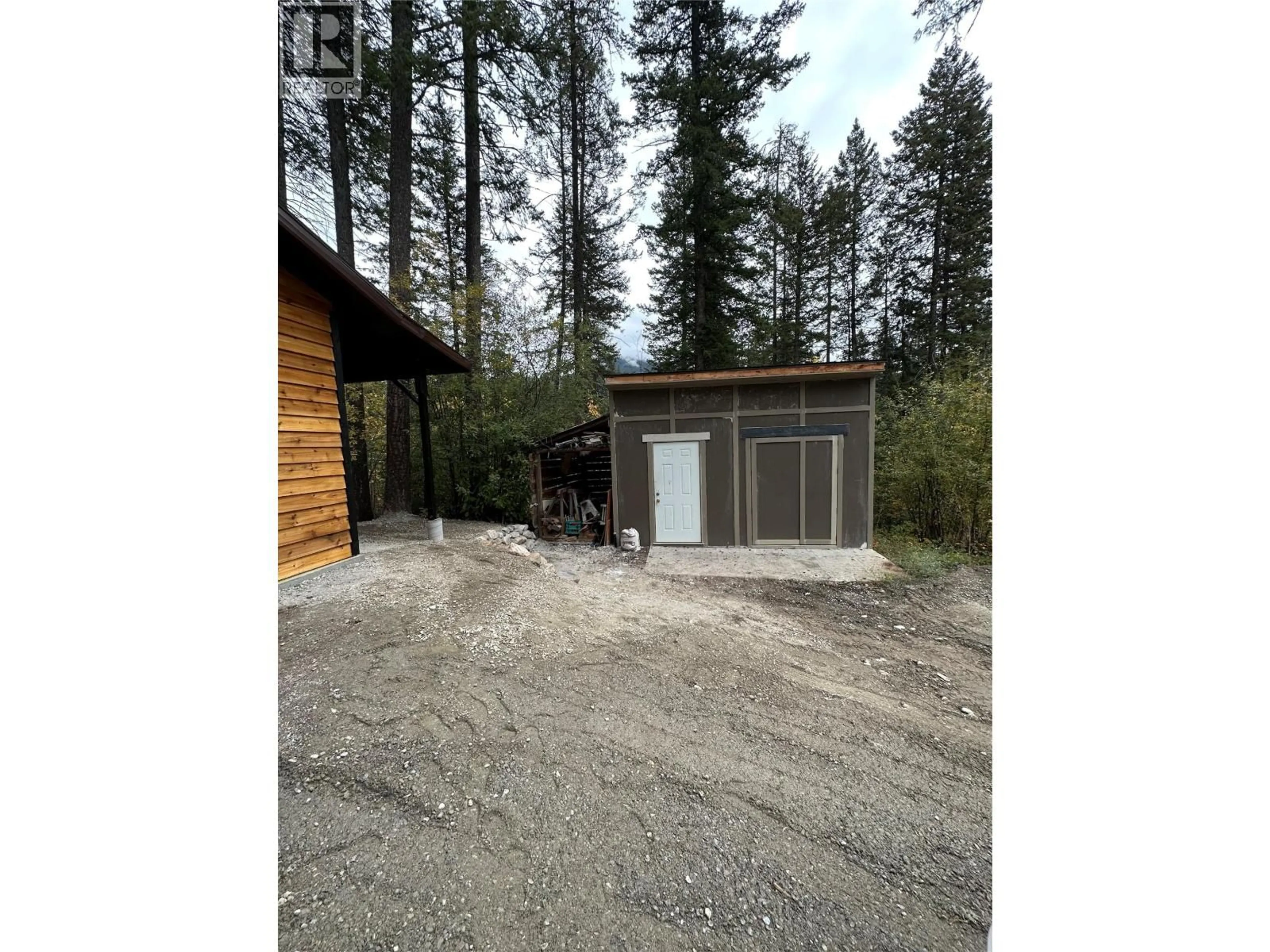 Shed for 787 GOLDEN DONALD UPPER ROAD, Golden British Columbia V0A1H1