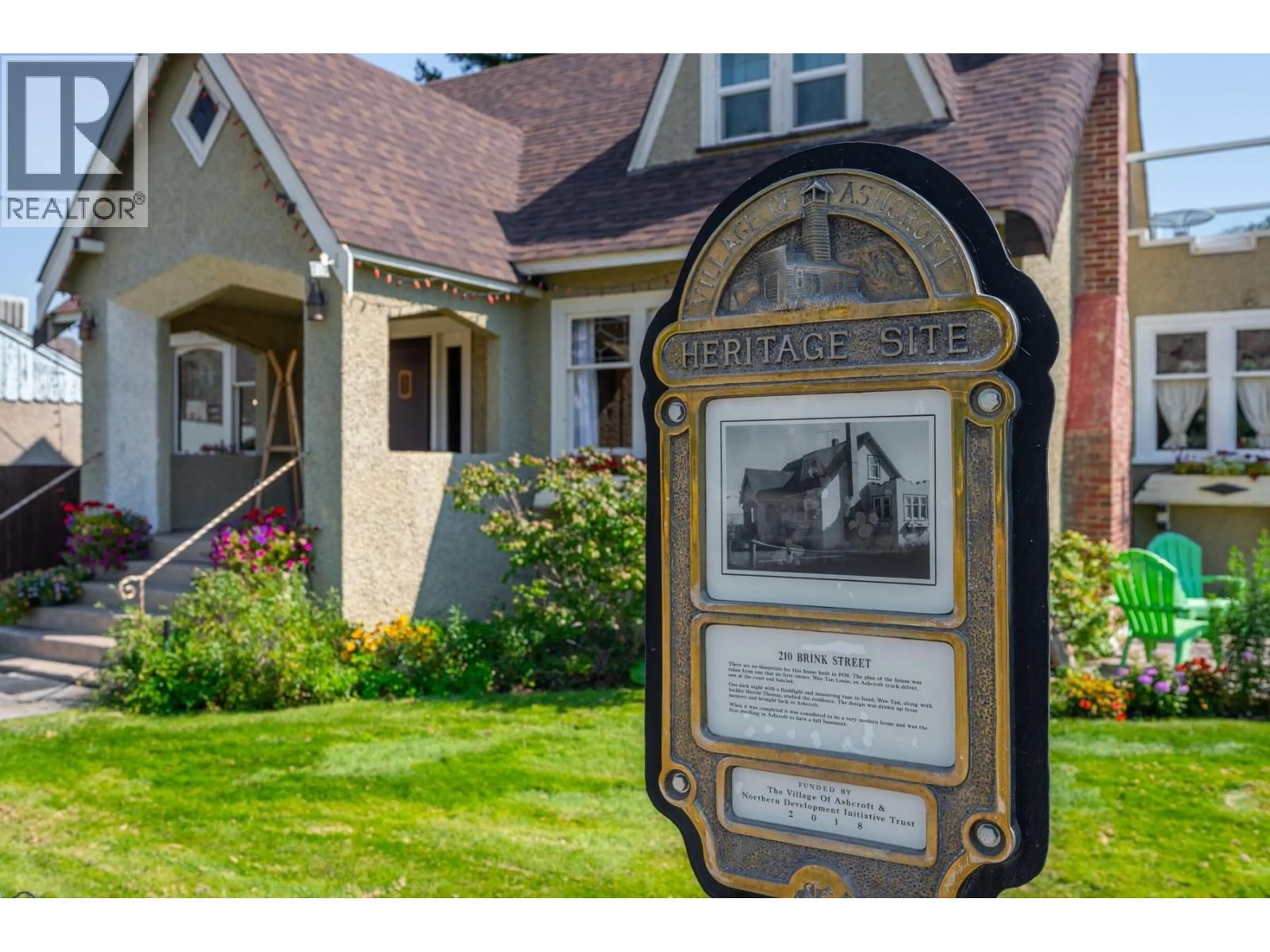 Indoor entryway for 210 BRINK STREET, Ashcroft British Columbia V0K1A0