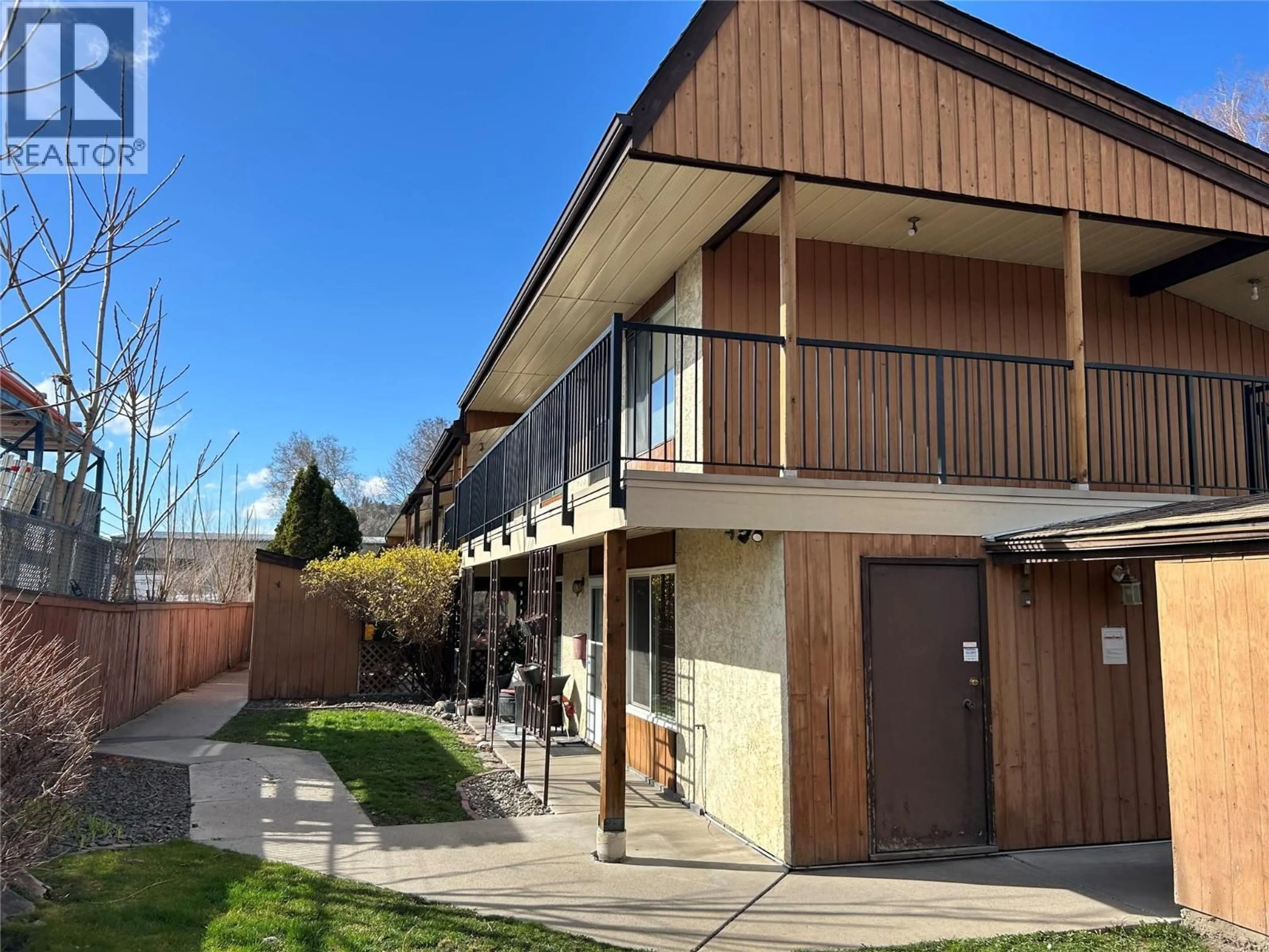 Patio, street for 107 - 290 MILLS ROAD, Kelowna British Columbia V1X4G8