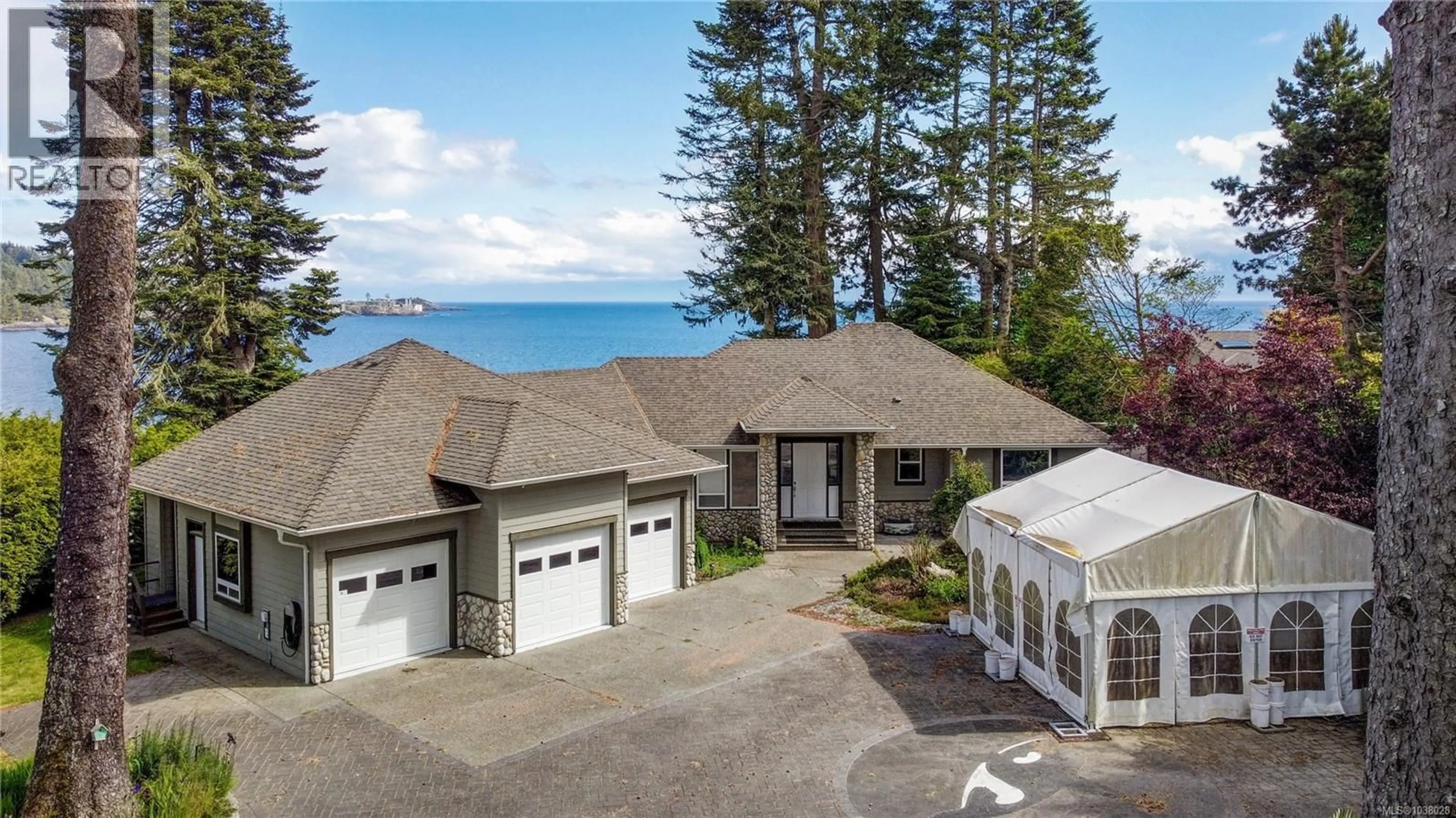 A pic from outside/outdoor area/front of a property/back of a property/a pic from drone, water/lake/river/ocean view for 7079 RICHVIEW DRIVE, Sooke British Columbia V9Z0T3