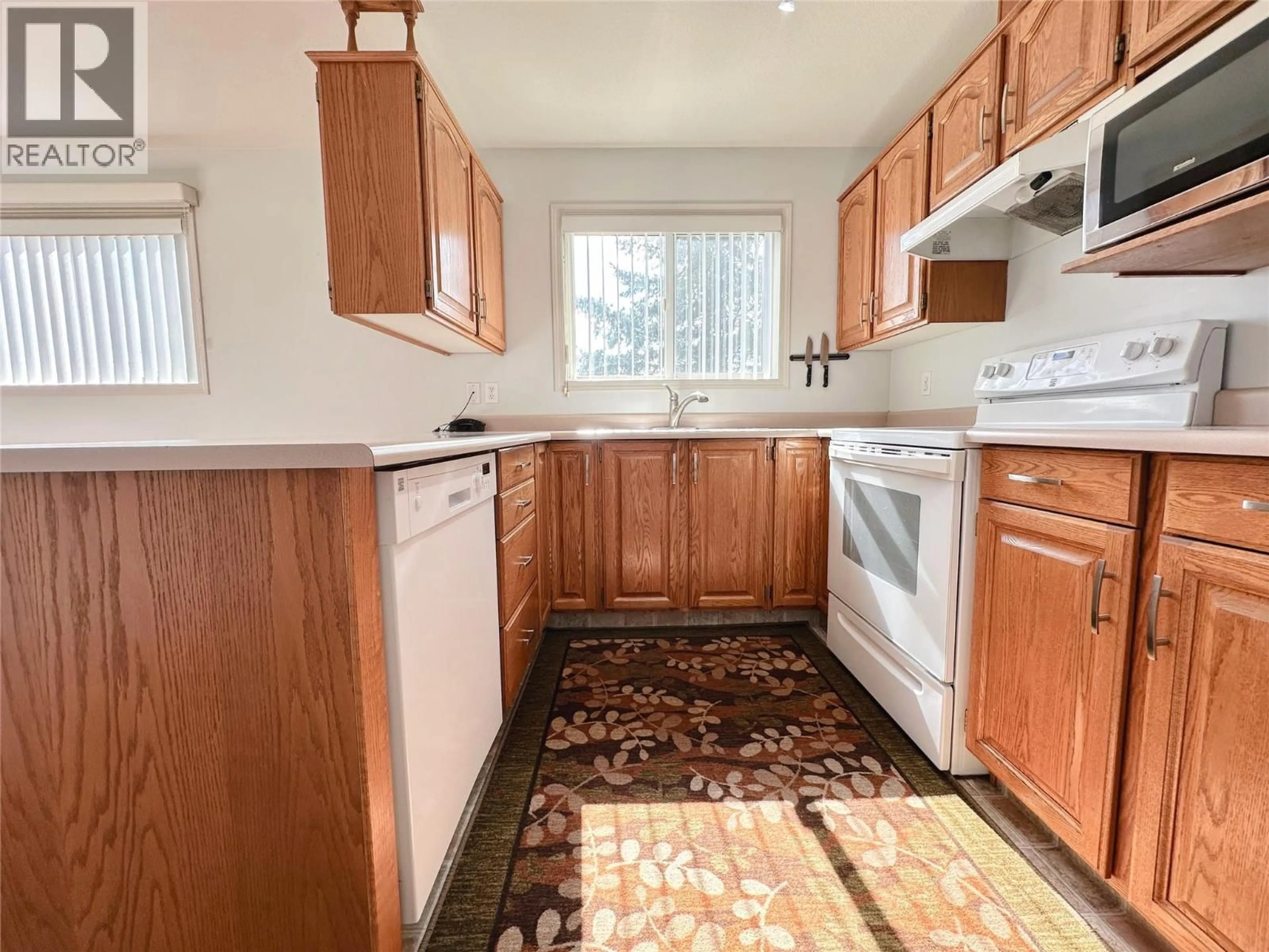 Standard kitchen, unknown for 208 - 6840 89TH STREET, Osoyoos British Columbia V0H1V1