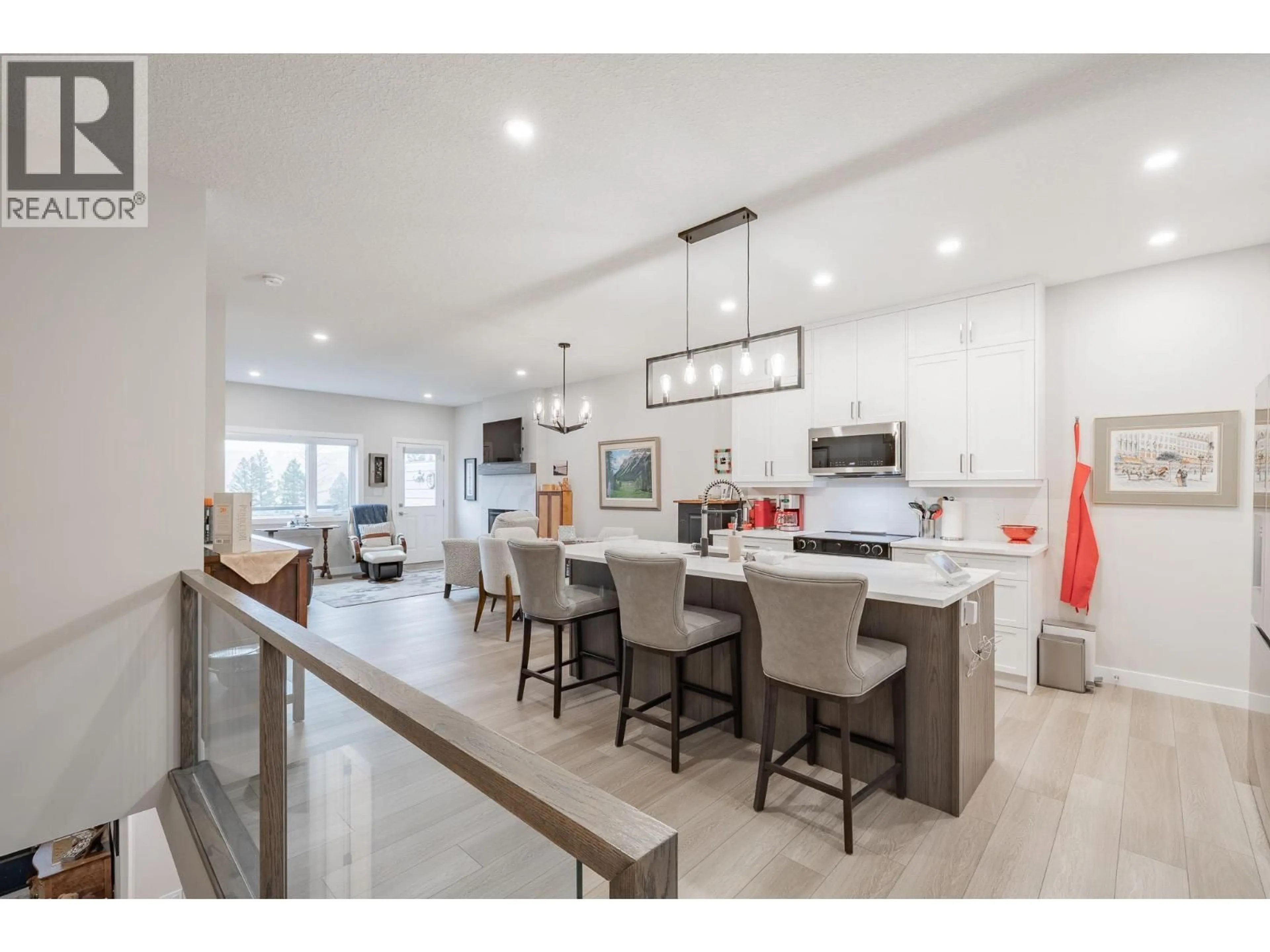 Open concept kitchen, unknown for 2 - 4820 RIDGE ROAD, Radium Hot Springs British Columbia V0A1M0