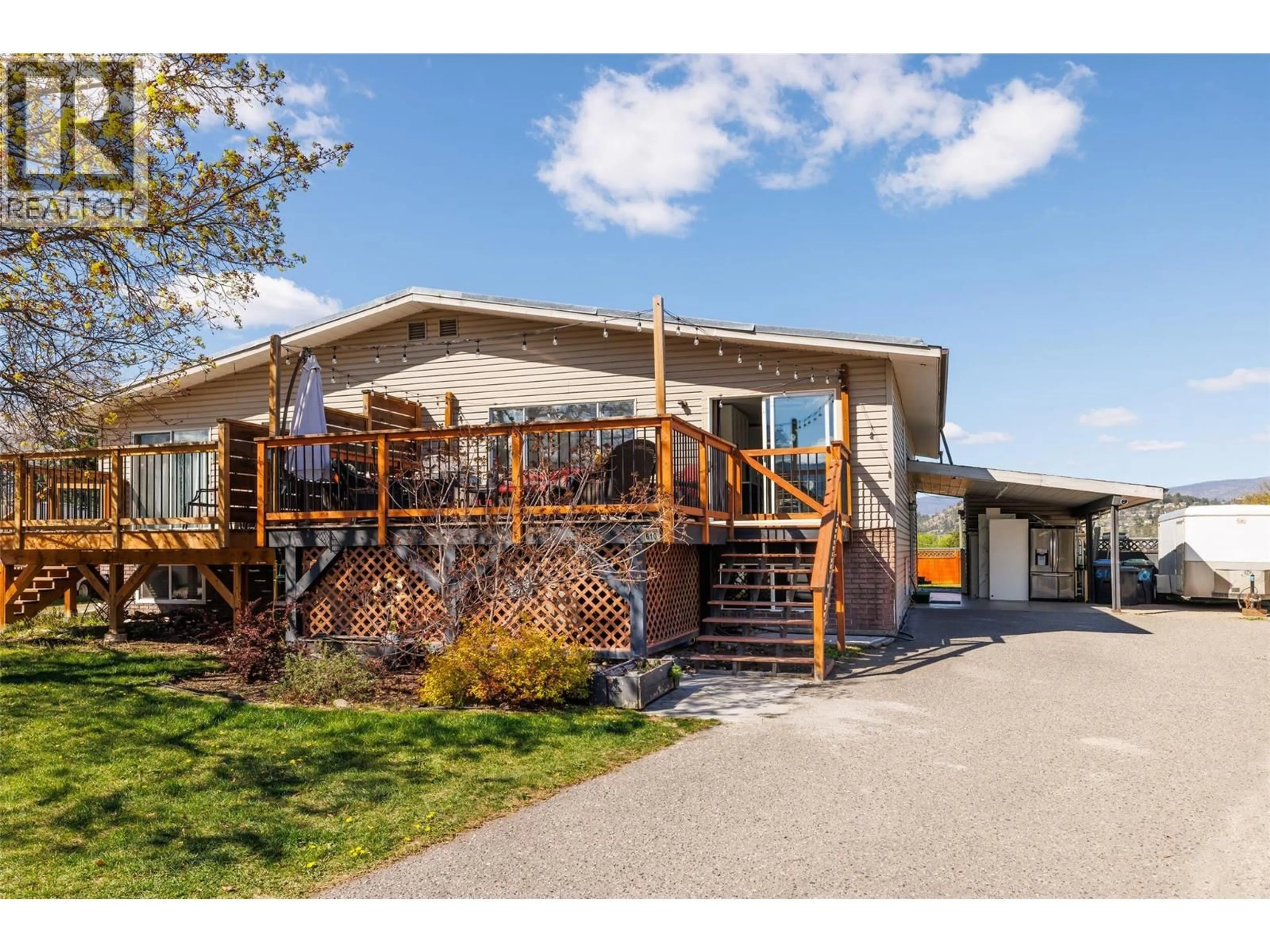 Home with vinyl exterior material, unknown for 610 CHEPESUIK COURT, Kelowna British Columbia V1X5S5