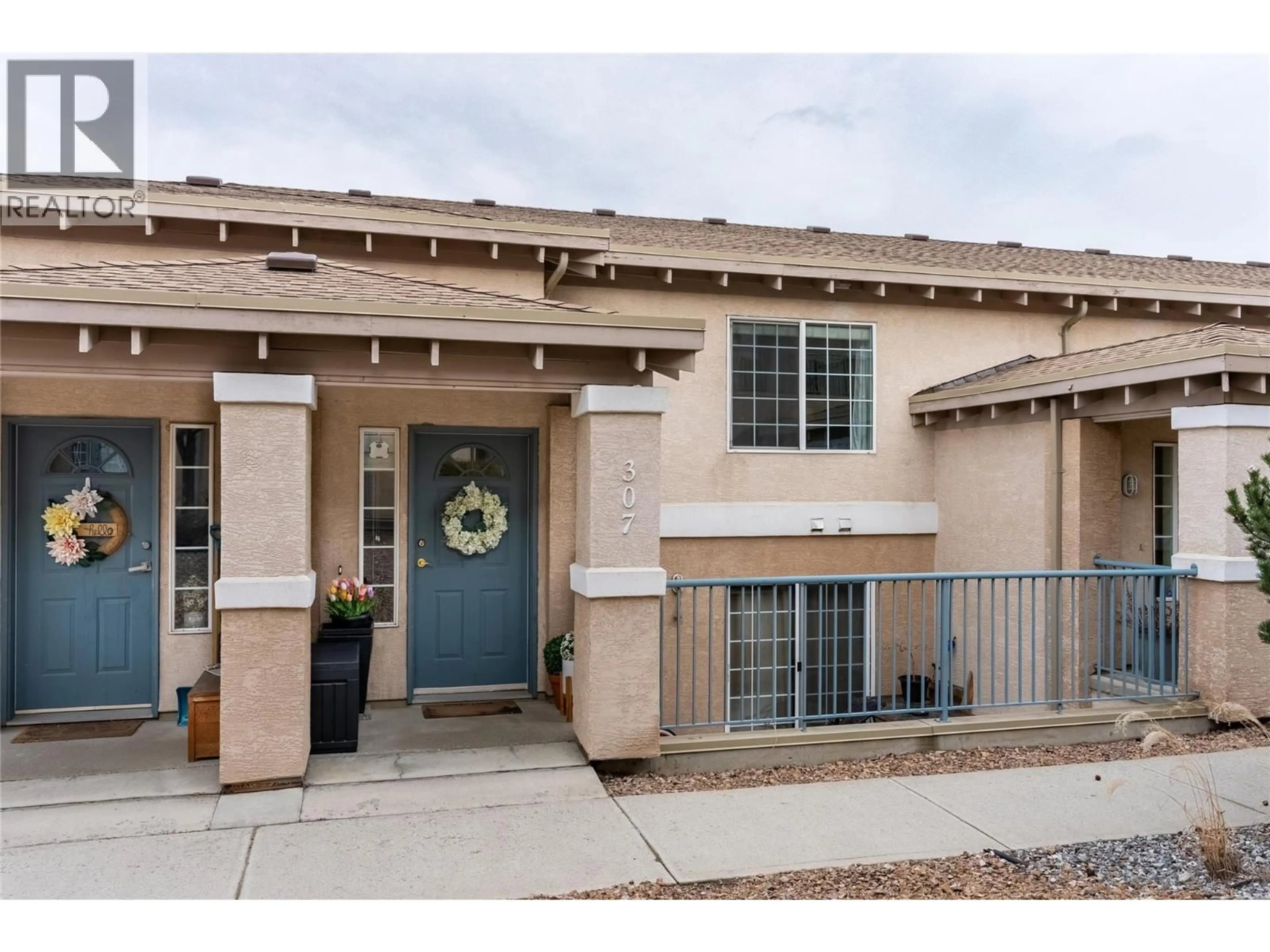 Home with brick exterior material, street for 307 - 875 SAHALI TERRACE, Kamloops British Columbia V2C6W8