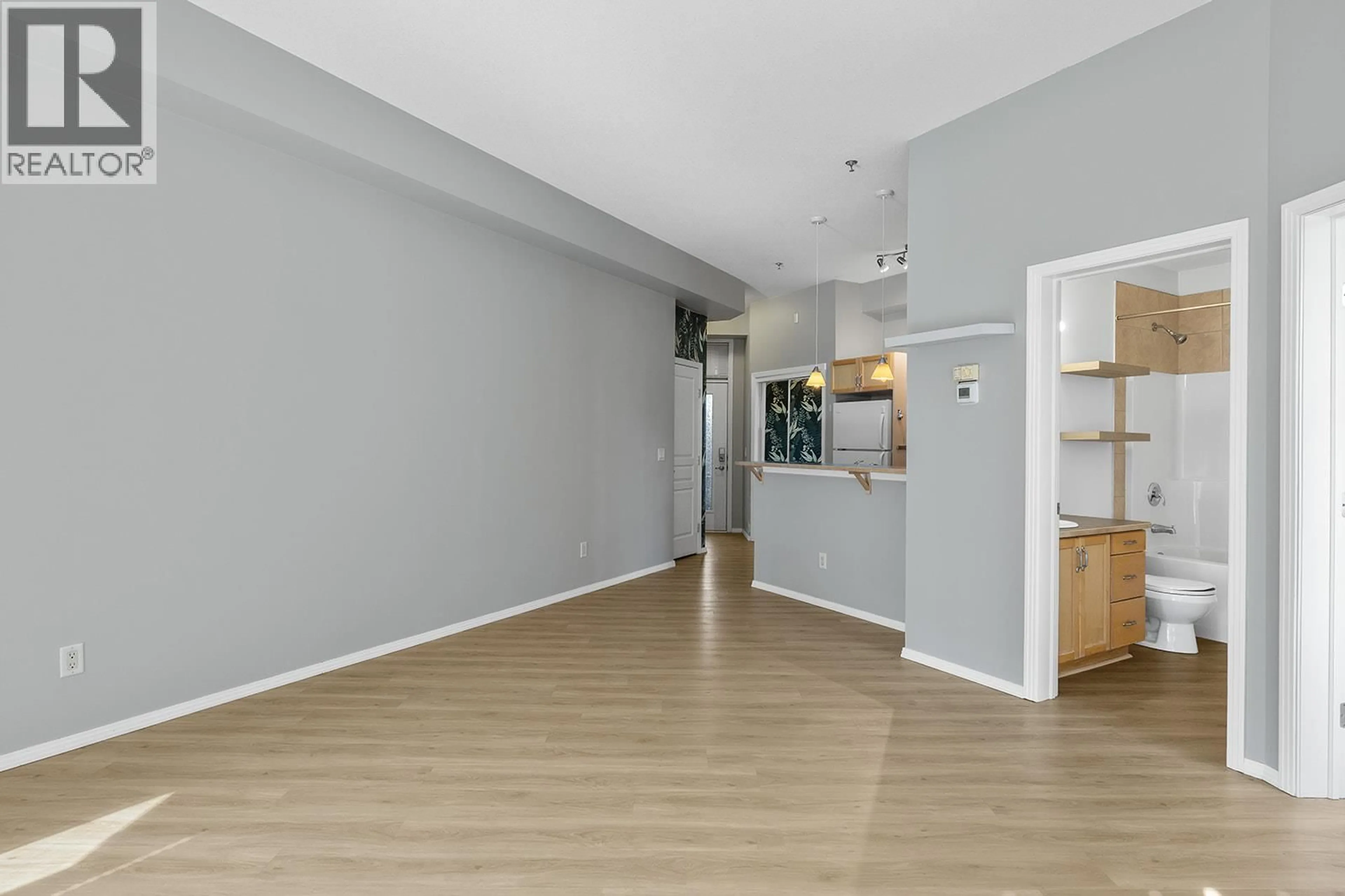 Unknown for 311 - 1327 ST. PAUL STREET, Kelowna British Columbia V1Y2E2