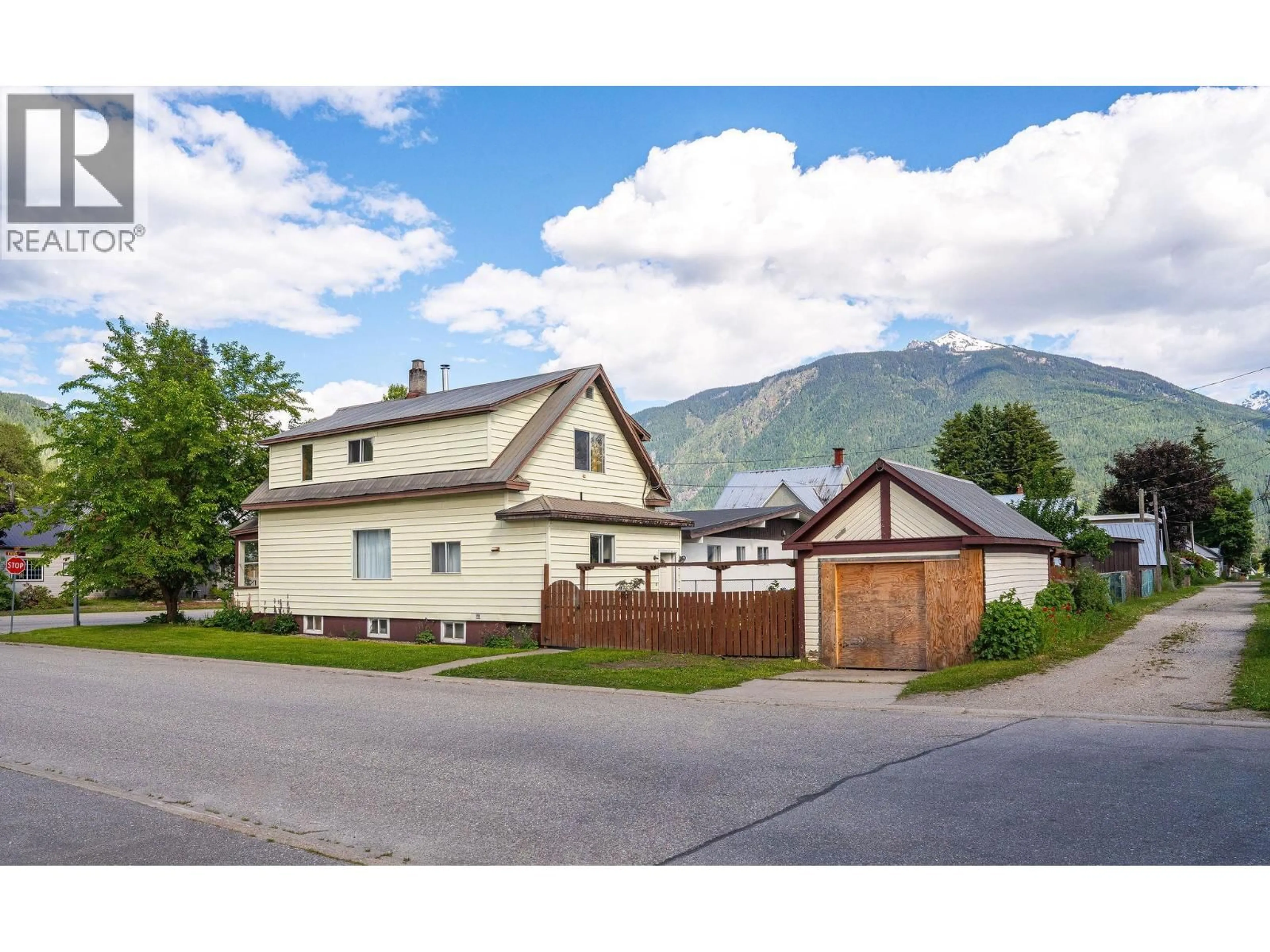 A pic from outside/outdoor area/front of a property/back of a property/a pic from drone, mountain view for 301 THIRD STREET EAST, Revelstoke British Columbia V0E2S0