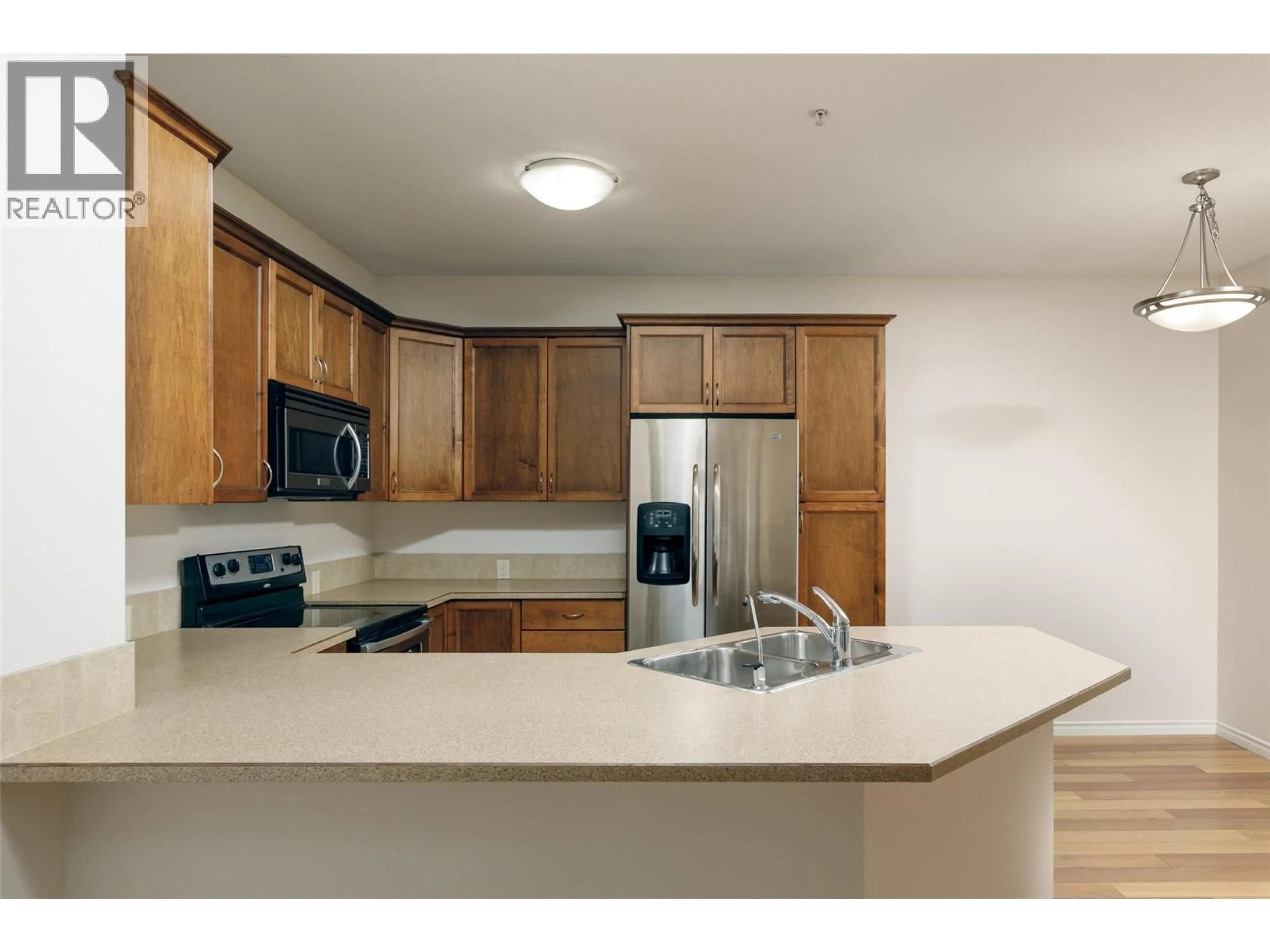 Standard kitchen, unknown for 208 - 1007 HARVEY AVENUE, Kelowna British Columbia V1Y6B1