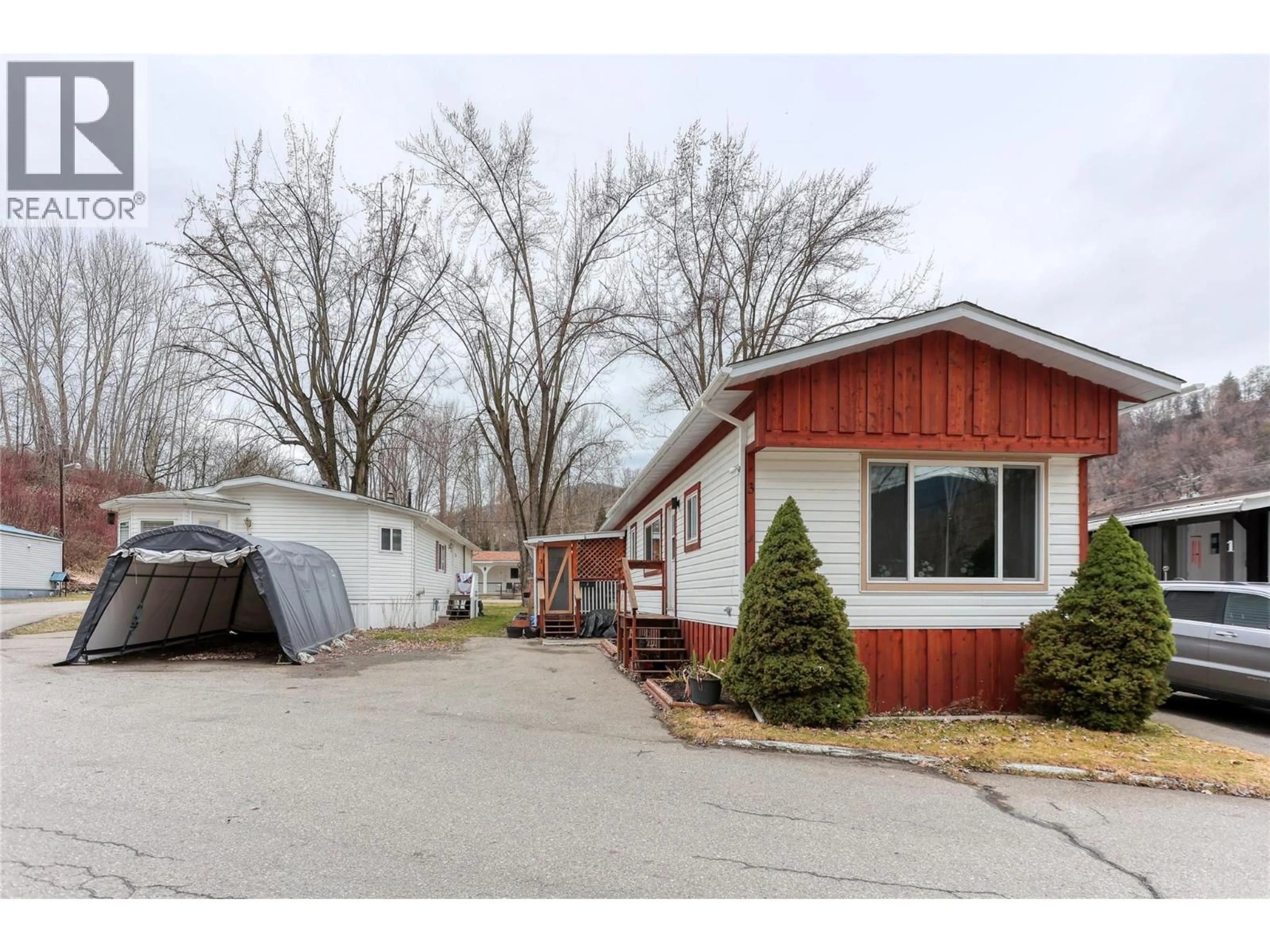 Unknown for 3 - 118 WELLINGTON AVENUE, Warfield British Columbia V1R2K2