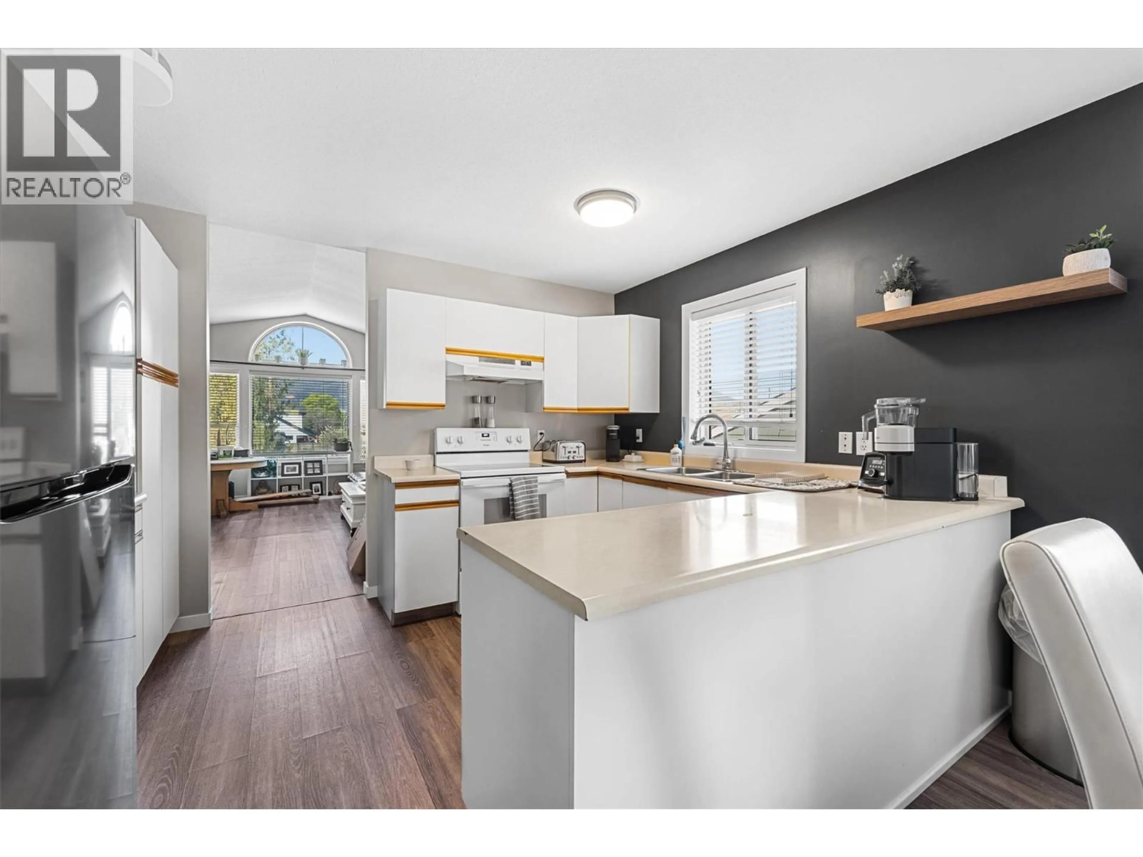 Open concept kitchen, unknown for 859 RICHTER STREET, Kelowna British Columbia V1Y2J9