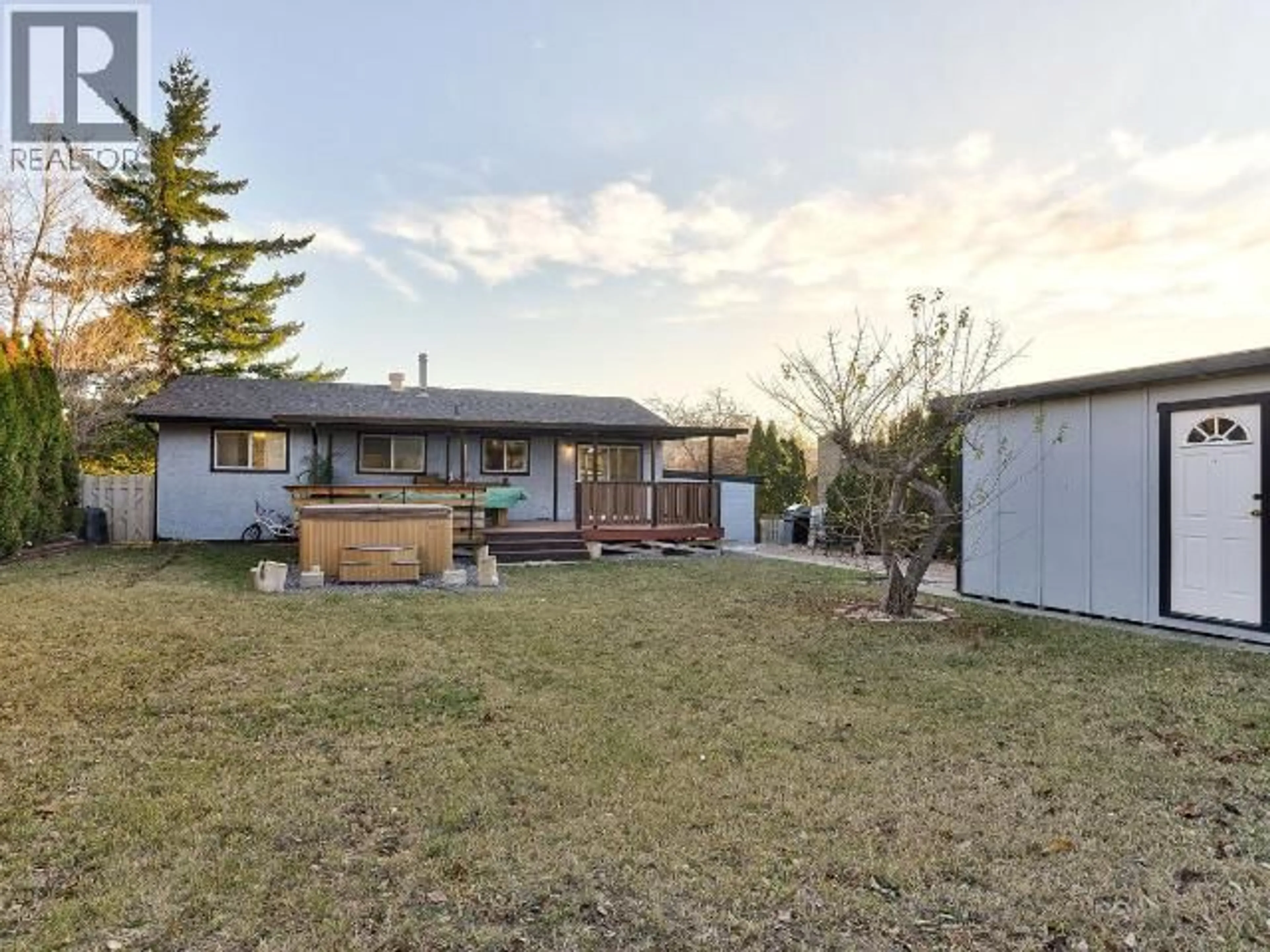 A pic from outside/outdoor area/front of a property/back of a property/a pic from drone, unknown for 1334 HOOK DRIVE, Kamloops British Columbia V2B7S9