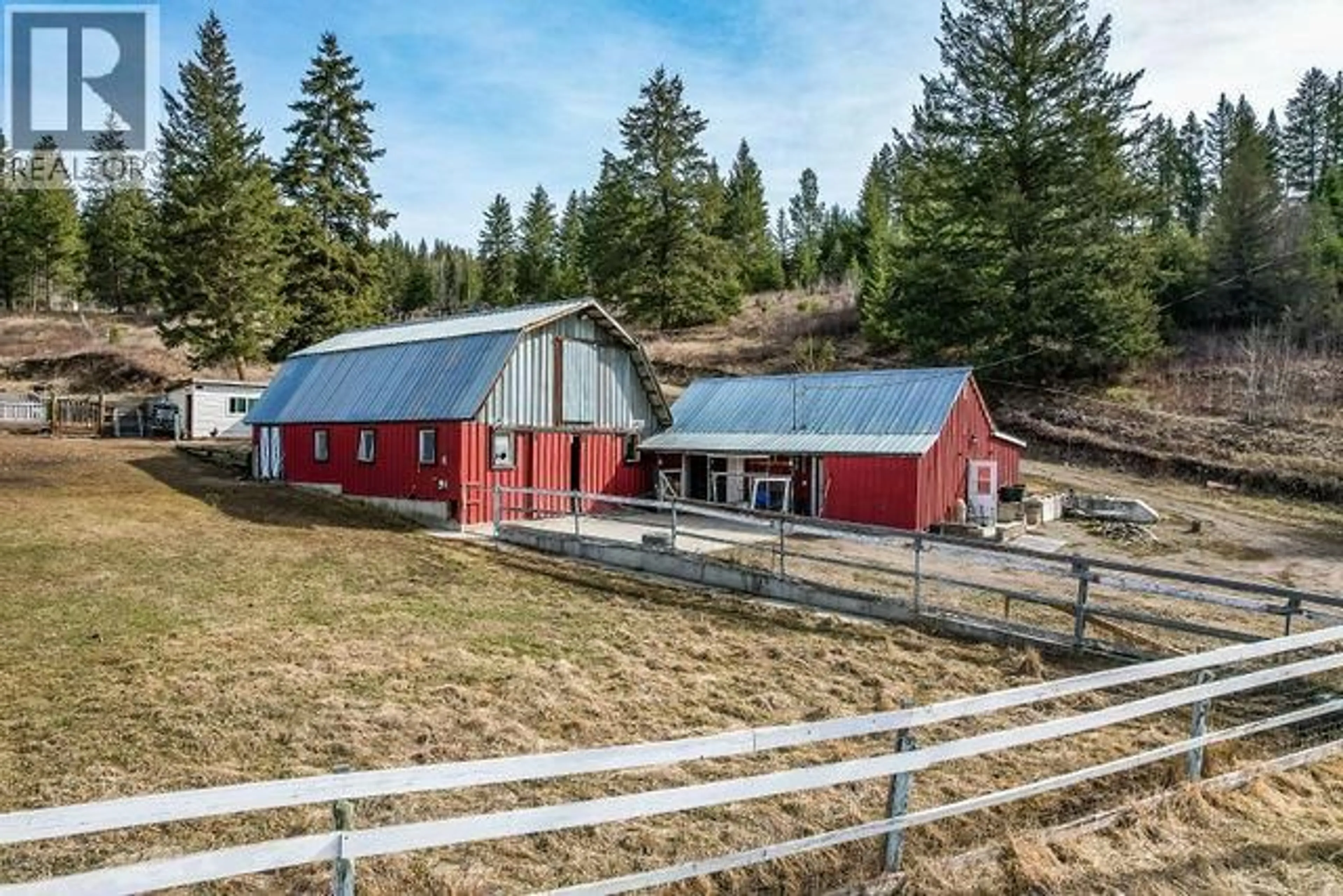 A pic from outside/outdoor area/front of a property/back of a property/a pic from drone, mountain view for 2837 PINANTAN PRITCHARD ROAD, Kamloops British Columbia V0E3E1