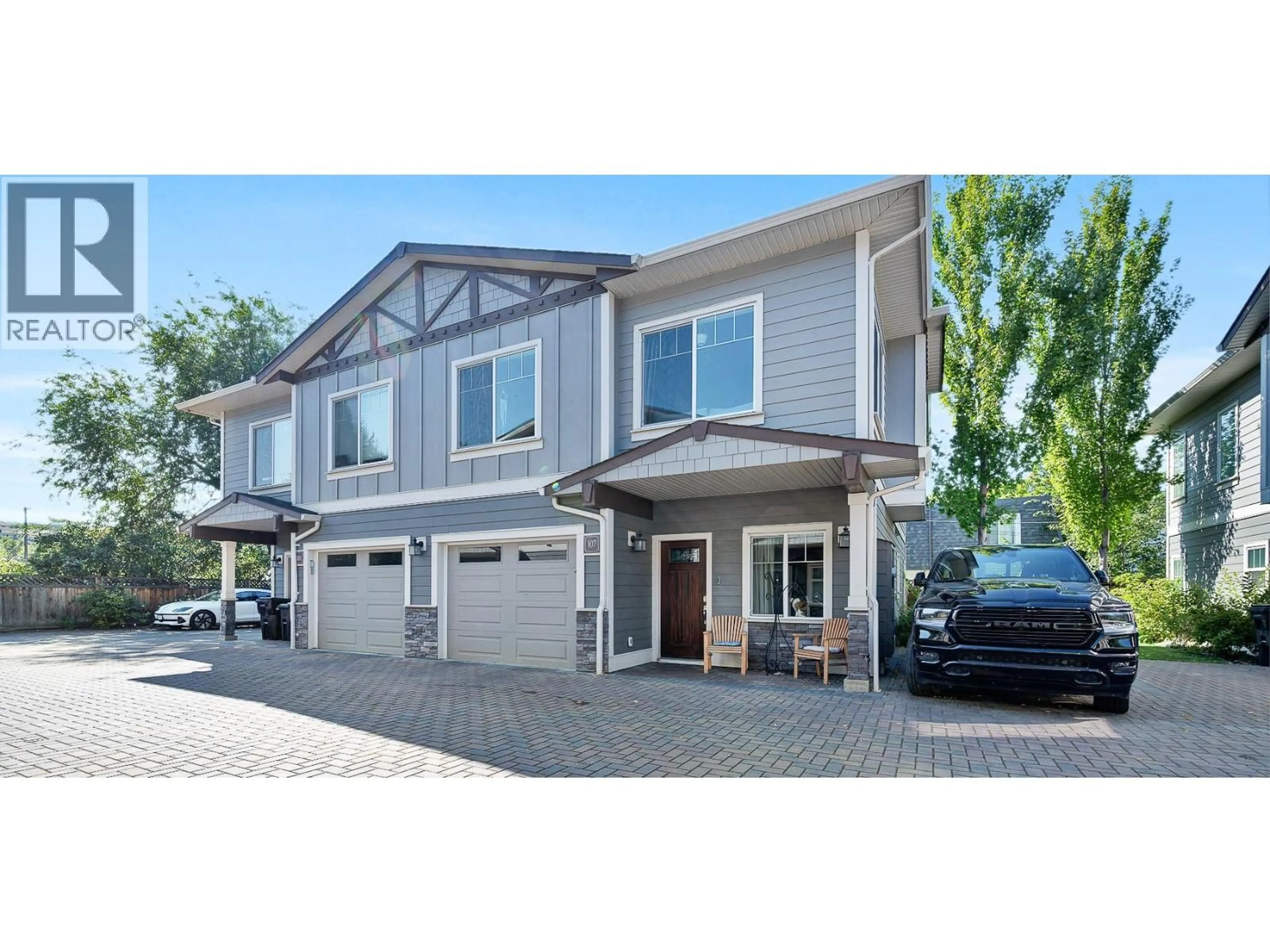 Home with vinyl exterior material, street for 107 - 3606 25 AVENUE, Vernon British Columbia V1T1P3