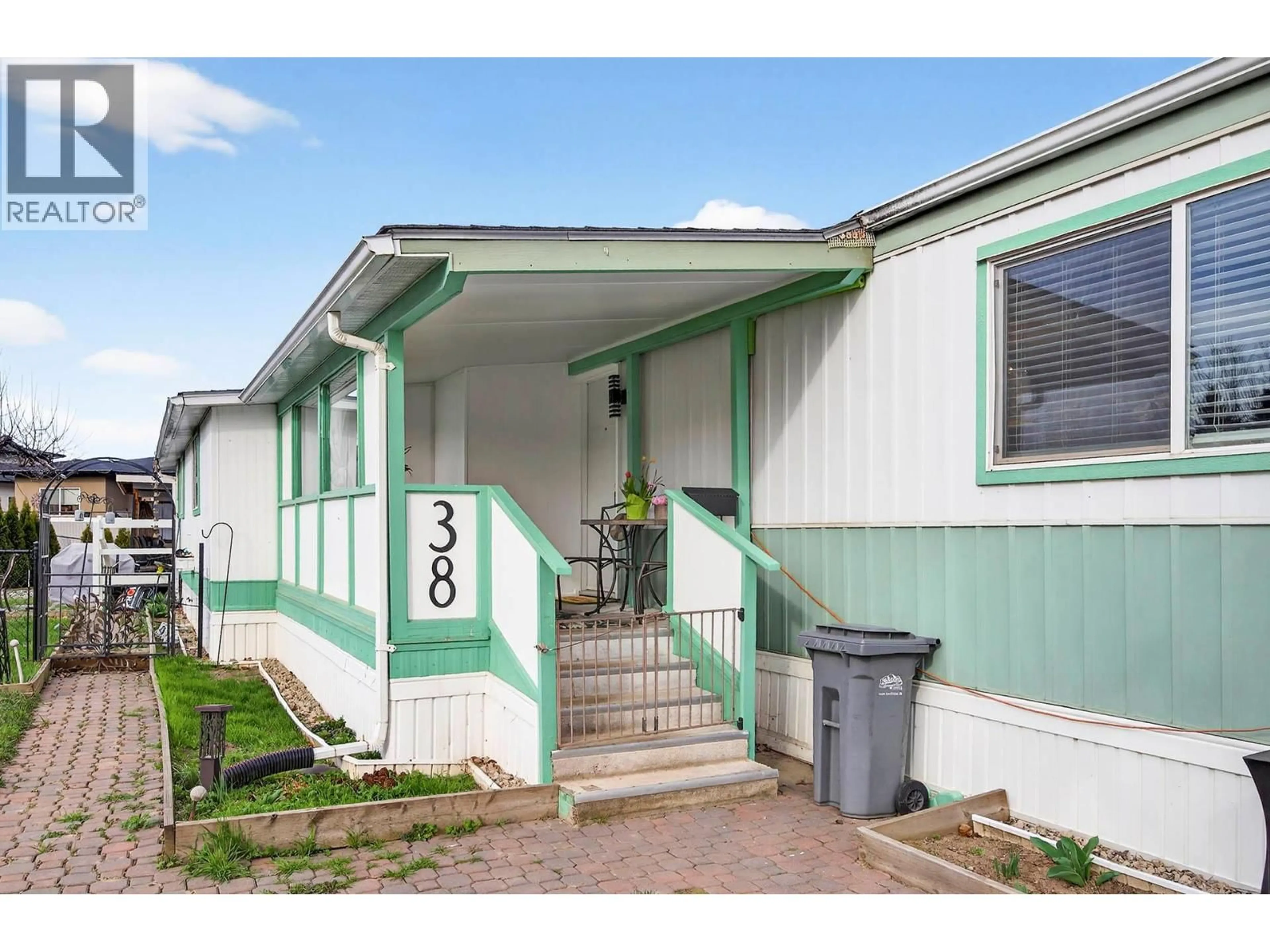 Home with vinyl exterior material, street for 38 - 2401 ORD ROAD, Kamloops British Columbia V2B7V8