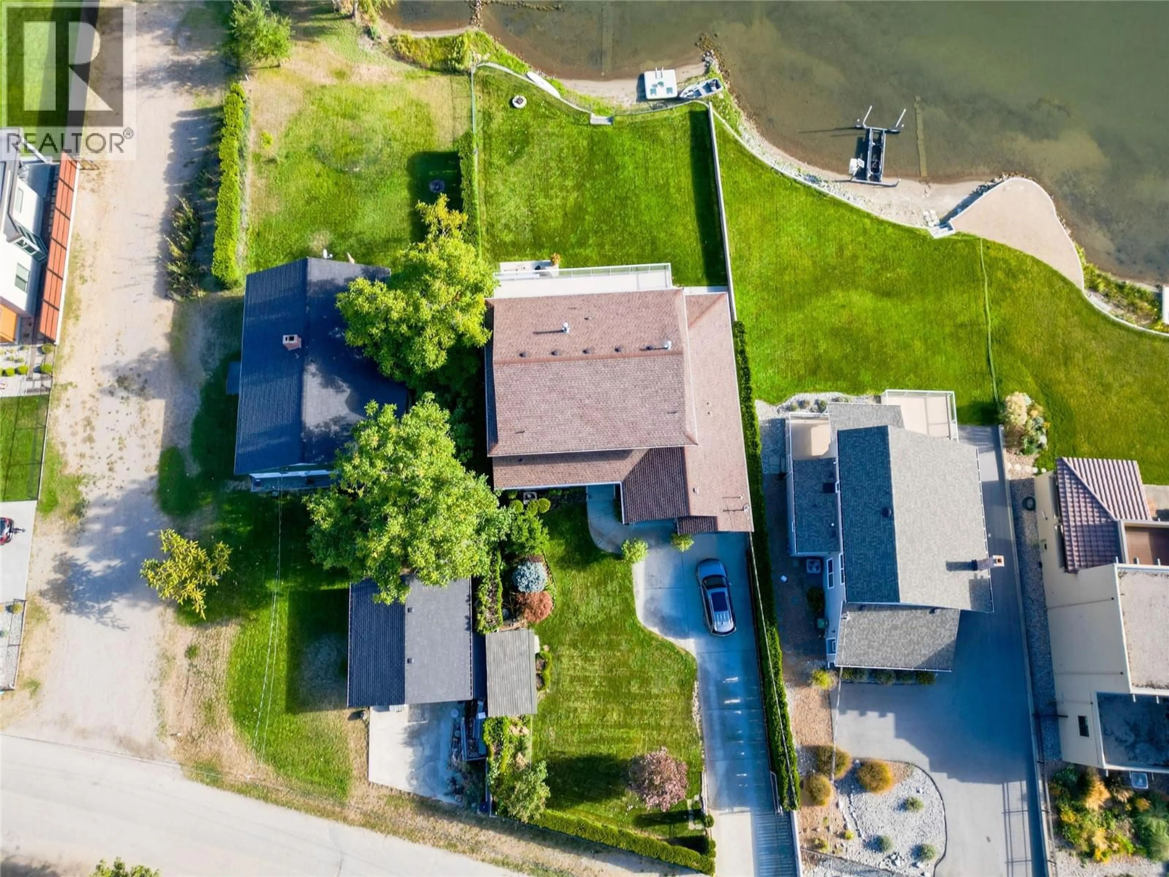 A pic from outside/outdoor area/front of a property/back of a property/a pic from drone, water/lake/river/ocean view for 192 ALDER AVENUE, Kaleden British Columbia V0H1K0