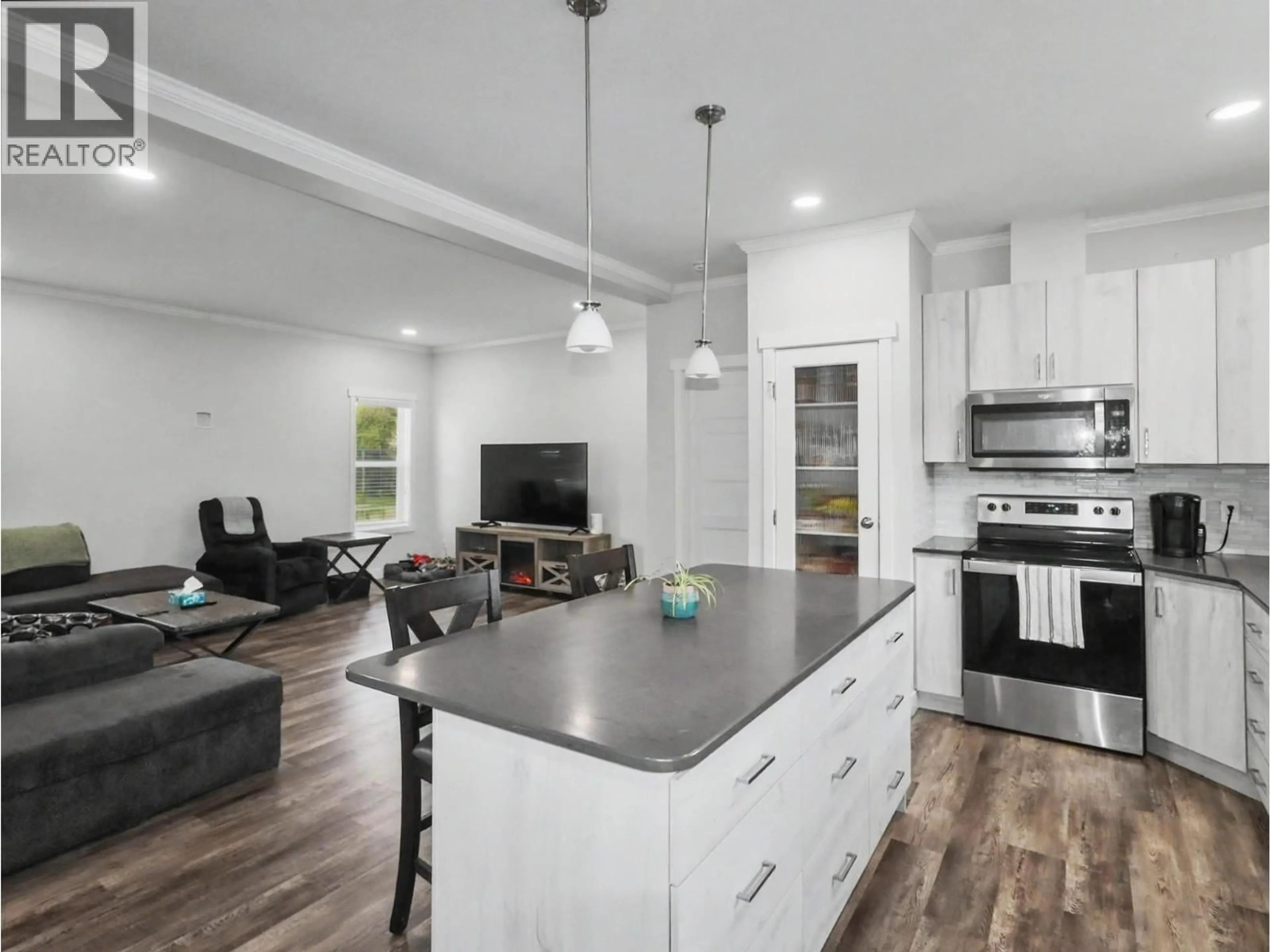 Open concept kitchen, unknown for 7654 18TH STREET, Grand Forks British Columbia V0H1H2