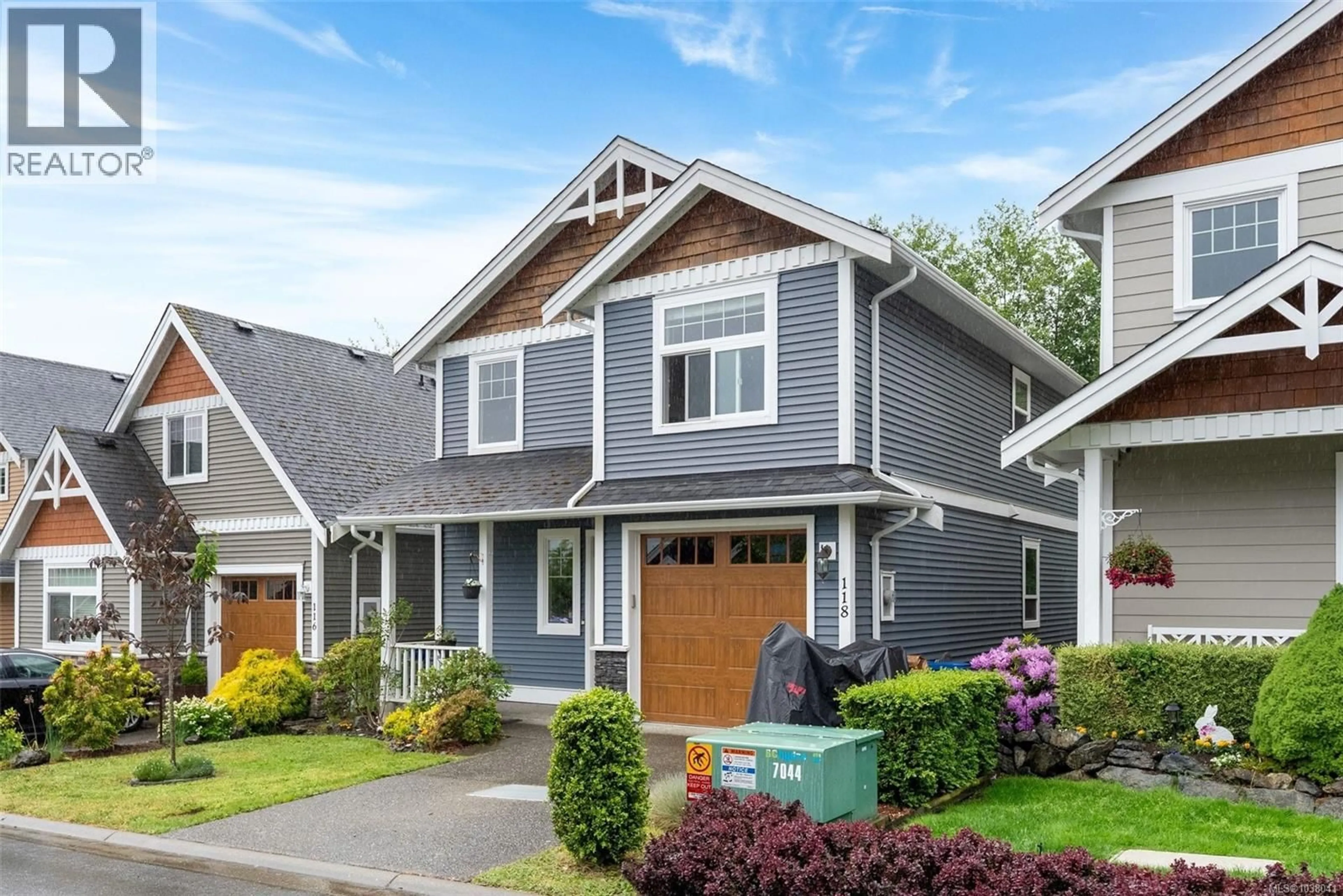 Home with vinyl exterior material, street for 118 - 2260 MAPLE AVENUE NORTH, Sooke British Columbia V9Z1J7