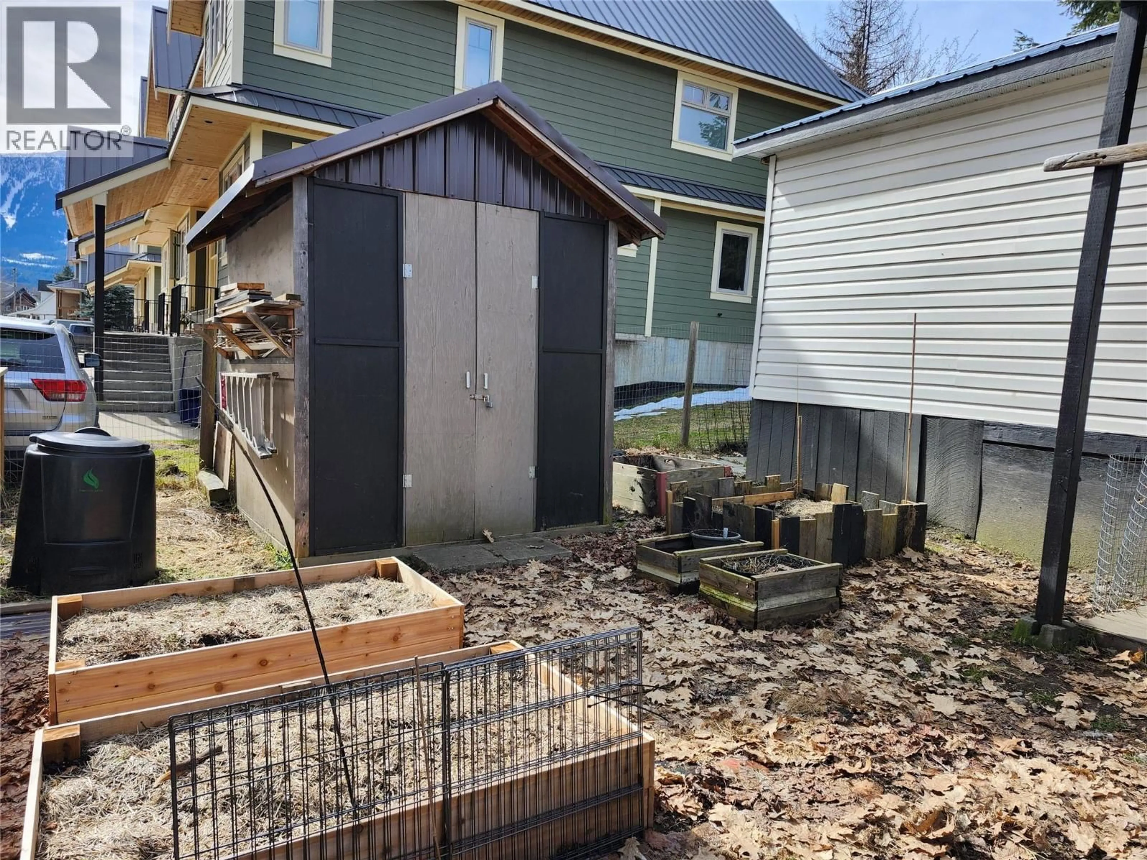 Shed for 5 - 606 EDWARD STREET EAST, Revelstoke British Columbia V0E2S0