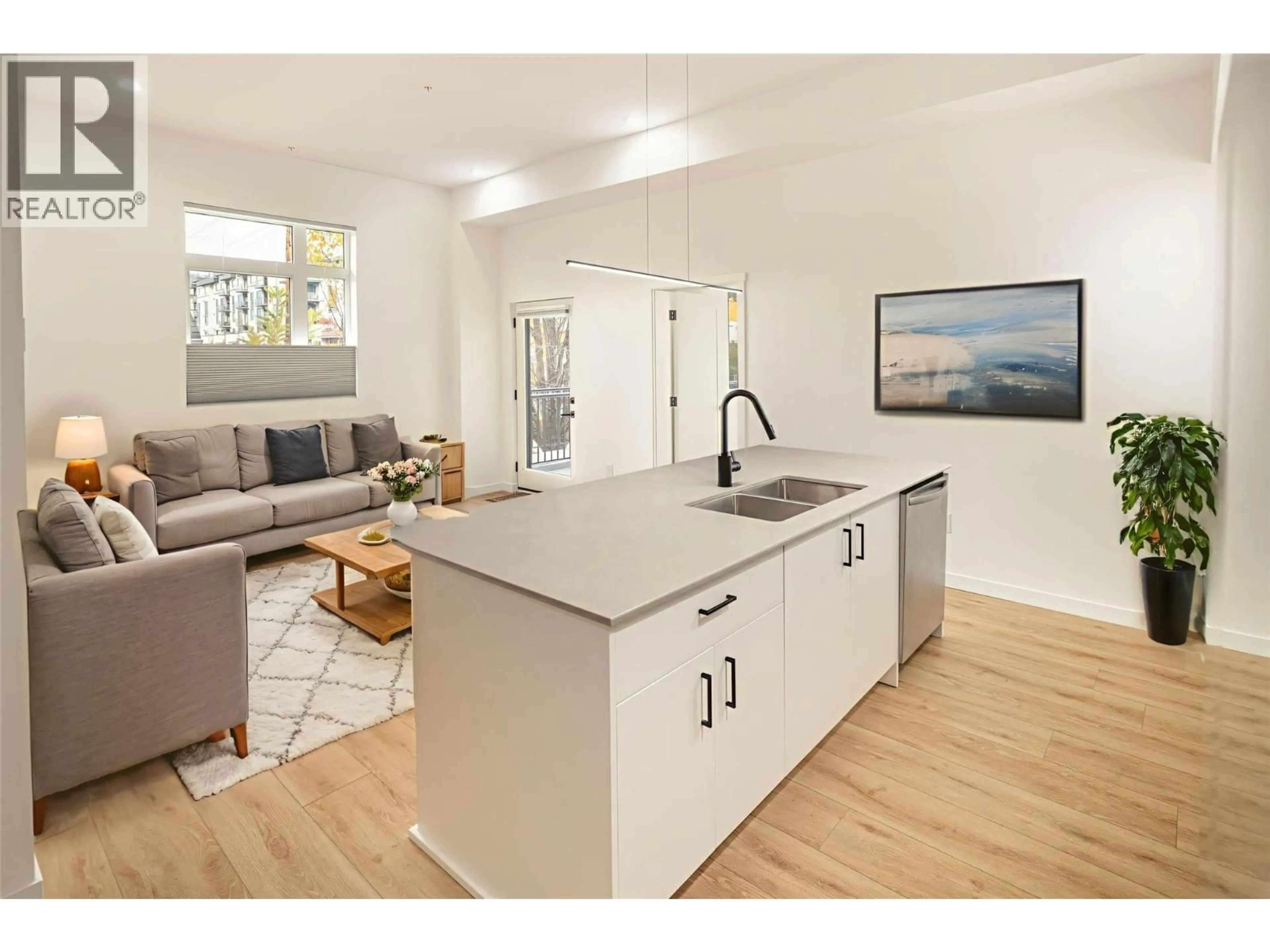 Open concept kitchen, unknown for 105 - 660 CAWSTON AVENUE, Kelowna British Columbia V1Y9M1