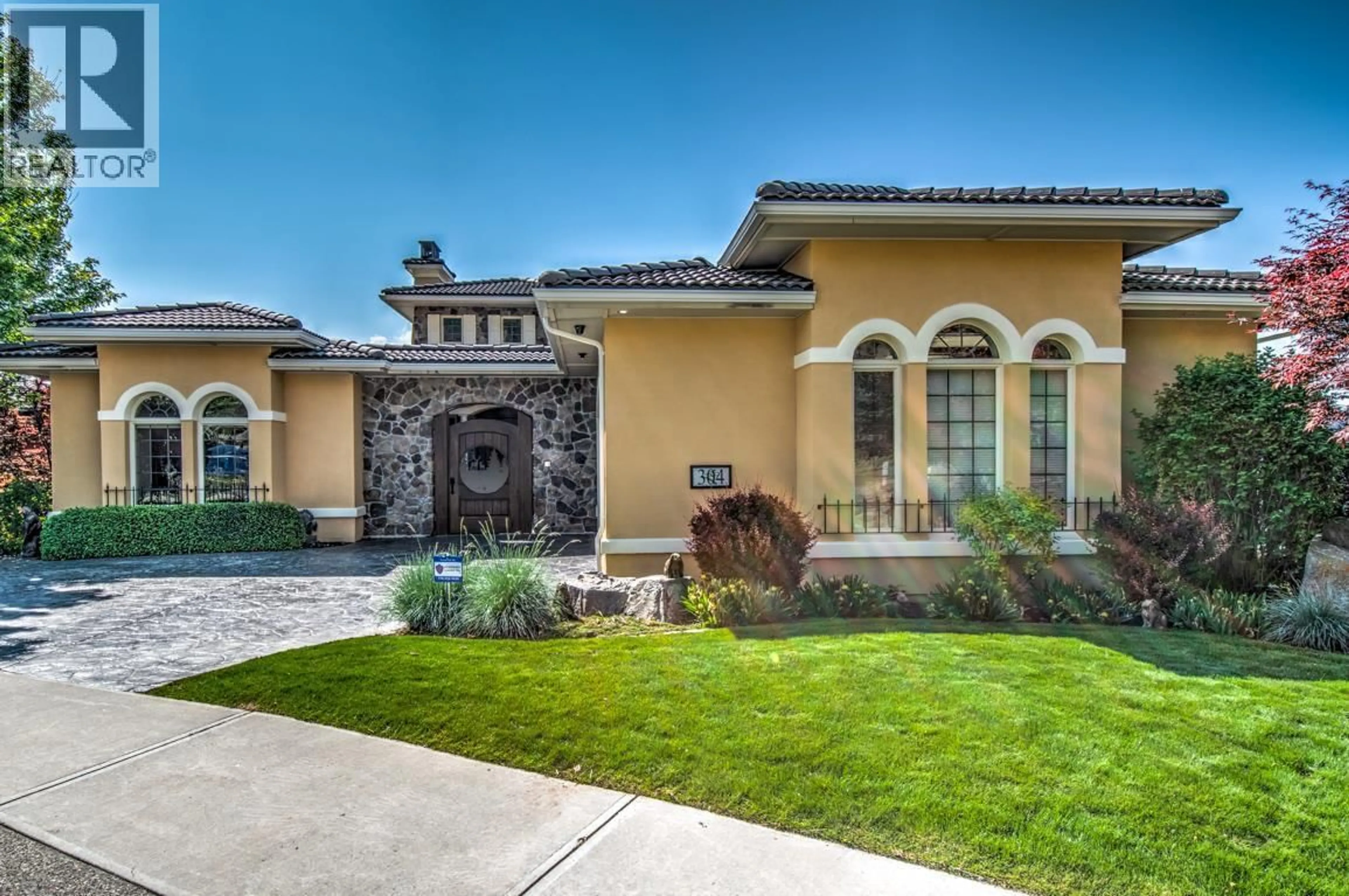 Unknown for 304 CORDON PLACE, Vernon British Columbia V1A1Z9