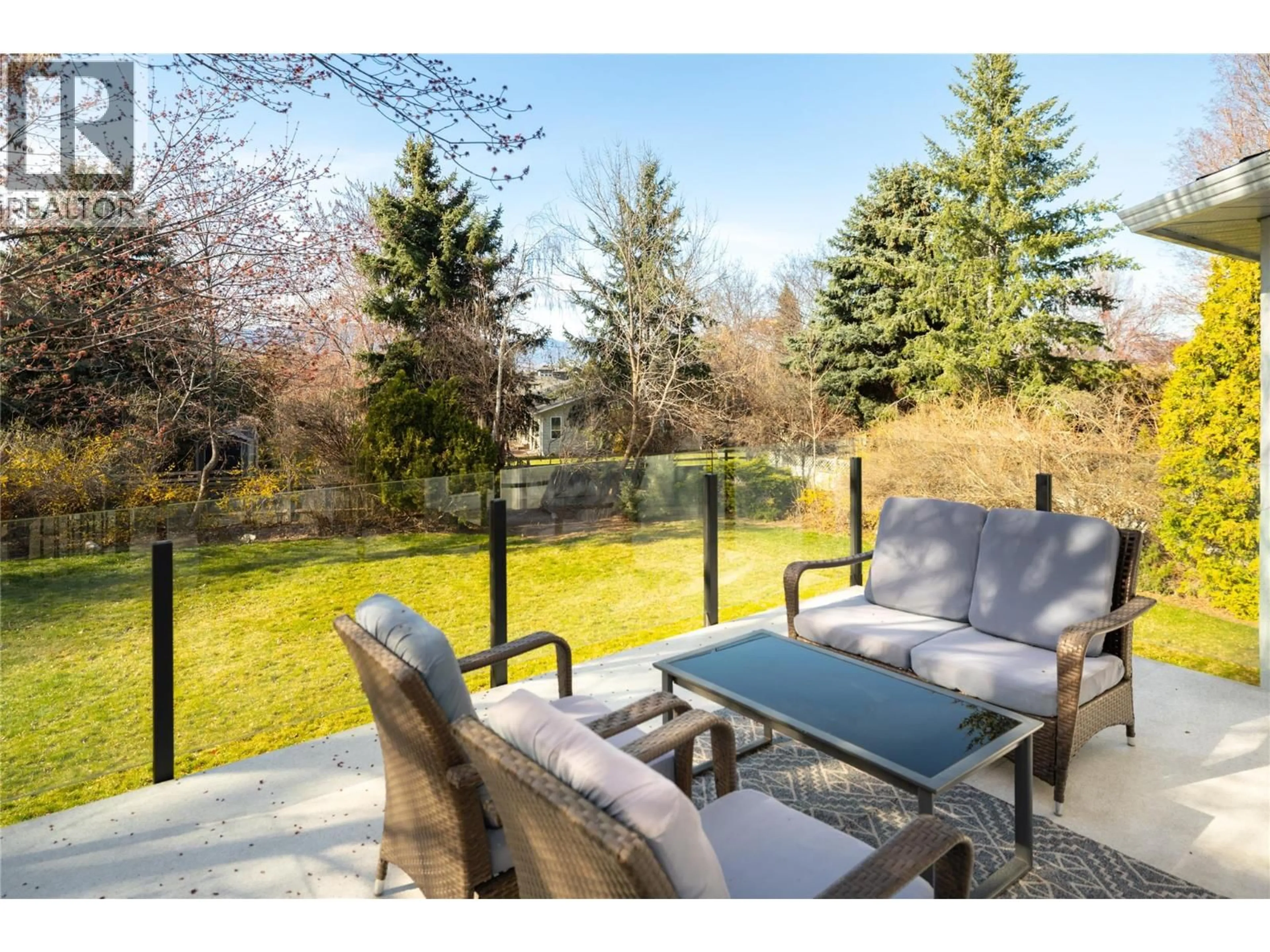 Patio, water/lake/river/ocean view for 4788 REDRIDGE ROAD, Kelowna British Columbia V1W3A6