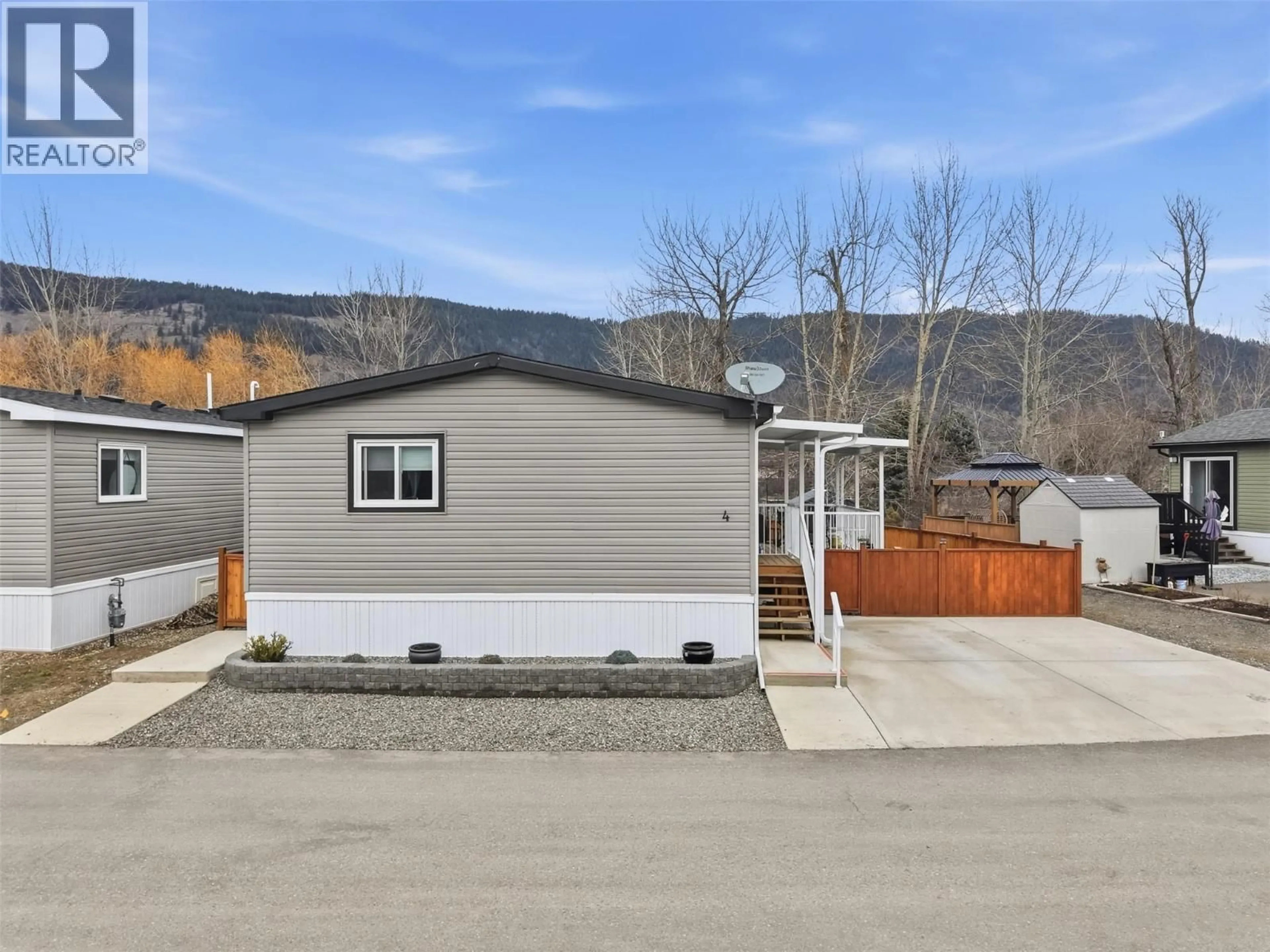 Home with vinyl exterior material, mountain view for 4 - 235 AYLMER ROAD, Chase British Columbia V0E1M1