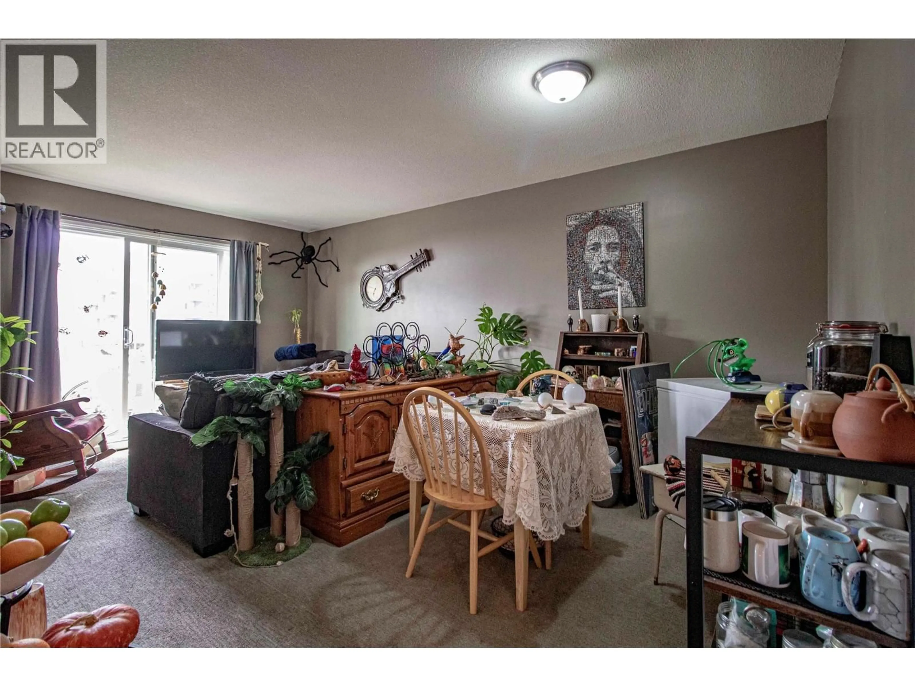 A pic of a room for 216 - 130 SKAHA PLACE, Penticton British Columbia V2A7J6