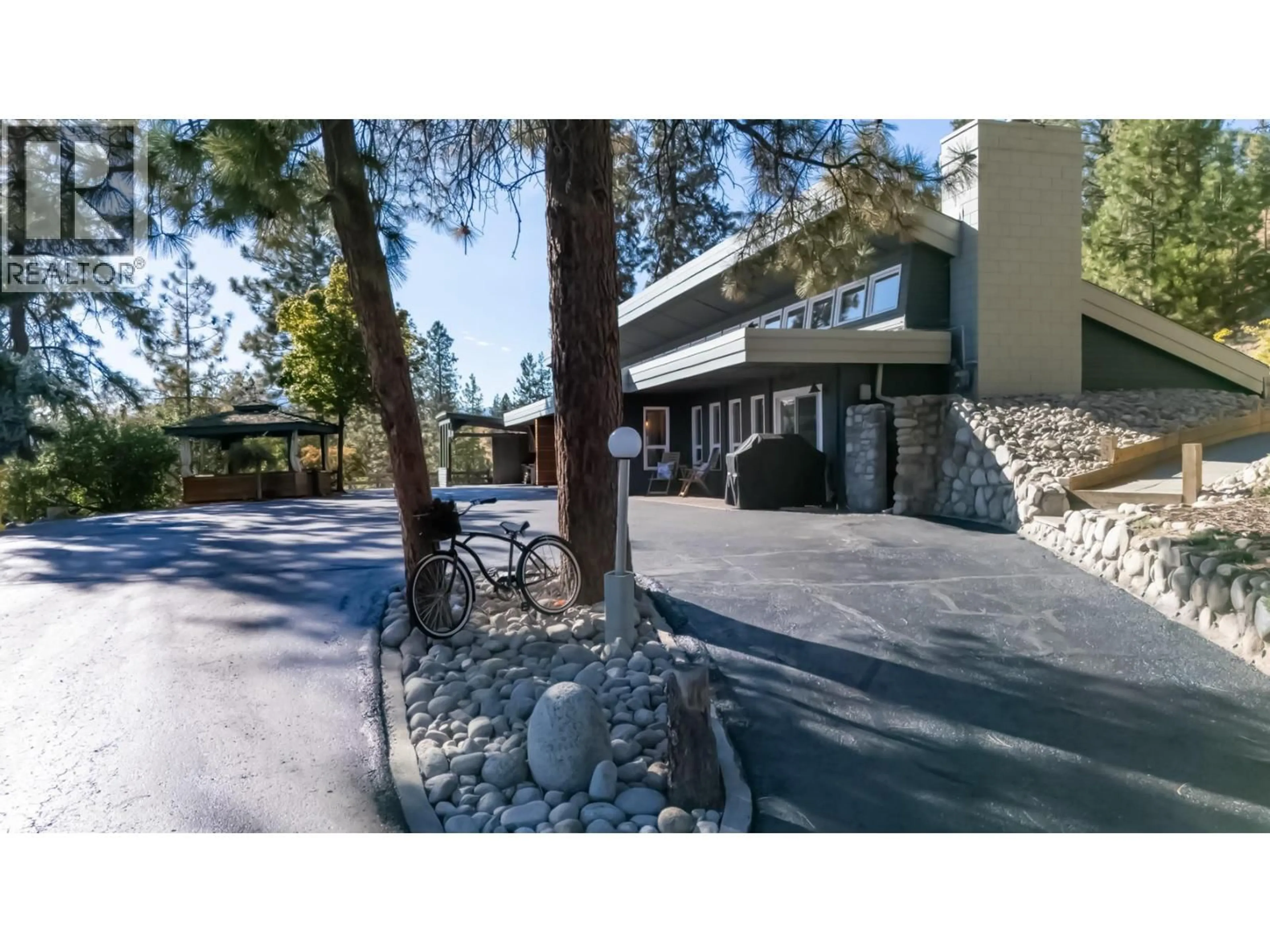 A pic from outside/outdoor area/front of a property/back of a property/a pic from drone, mountain view for 5290 TREPANIER BENCH ROAD, Peachland British Columbia V0H1X2