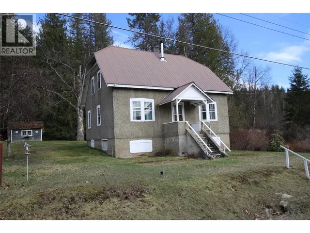 431 ALEXANDER ROAD, Nakusp 4