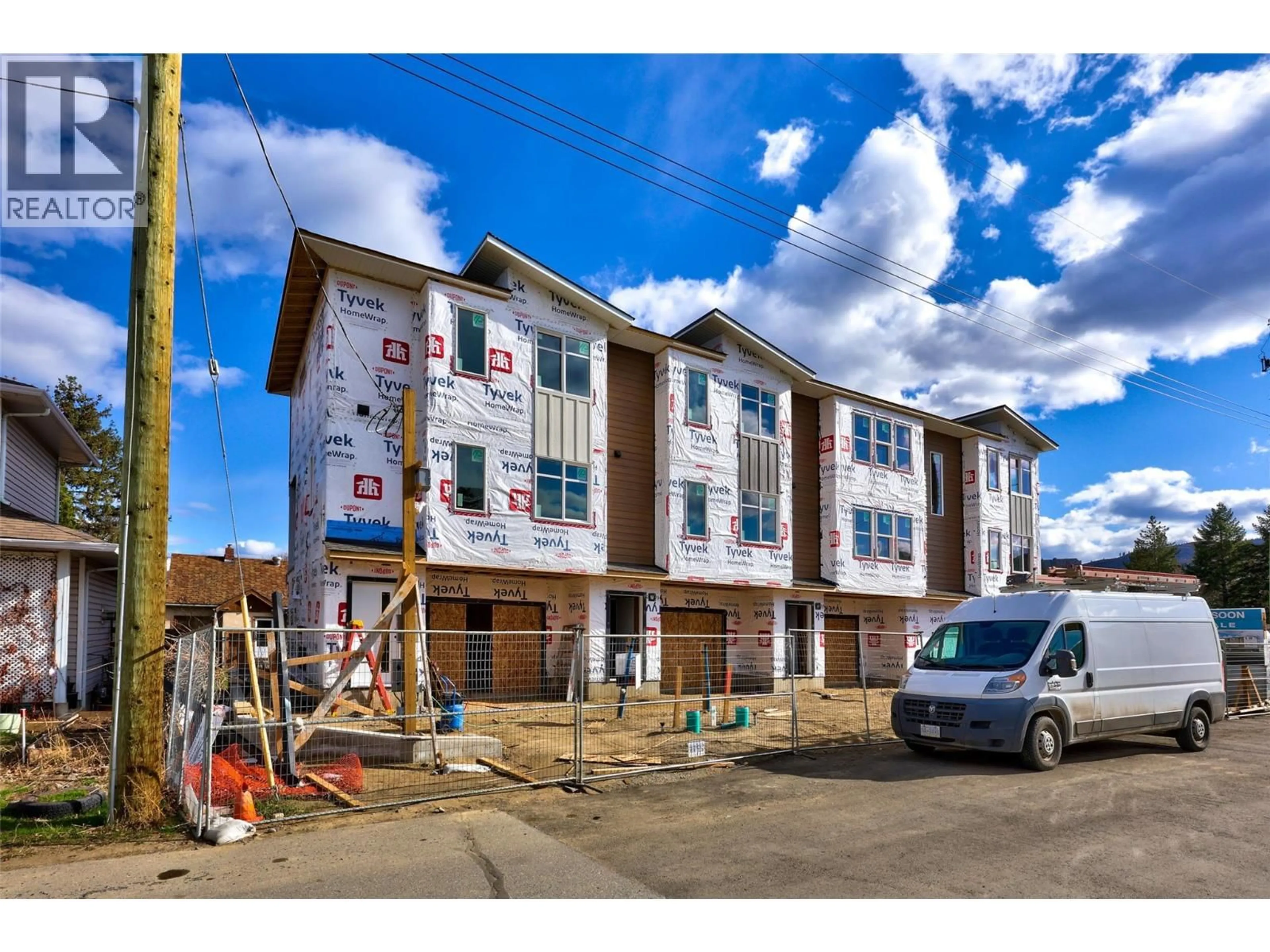 Home with vinyl exterior material, building for 149 PARK STREET, Kamloops British Columbia V2B4A7