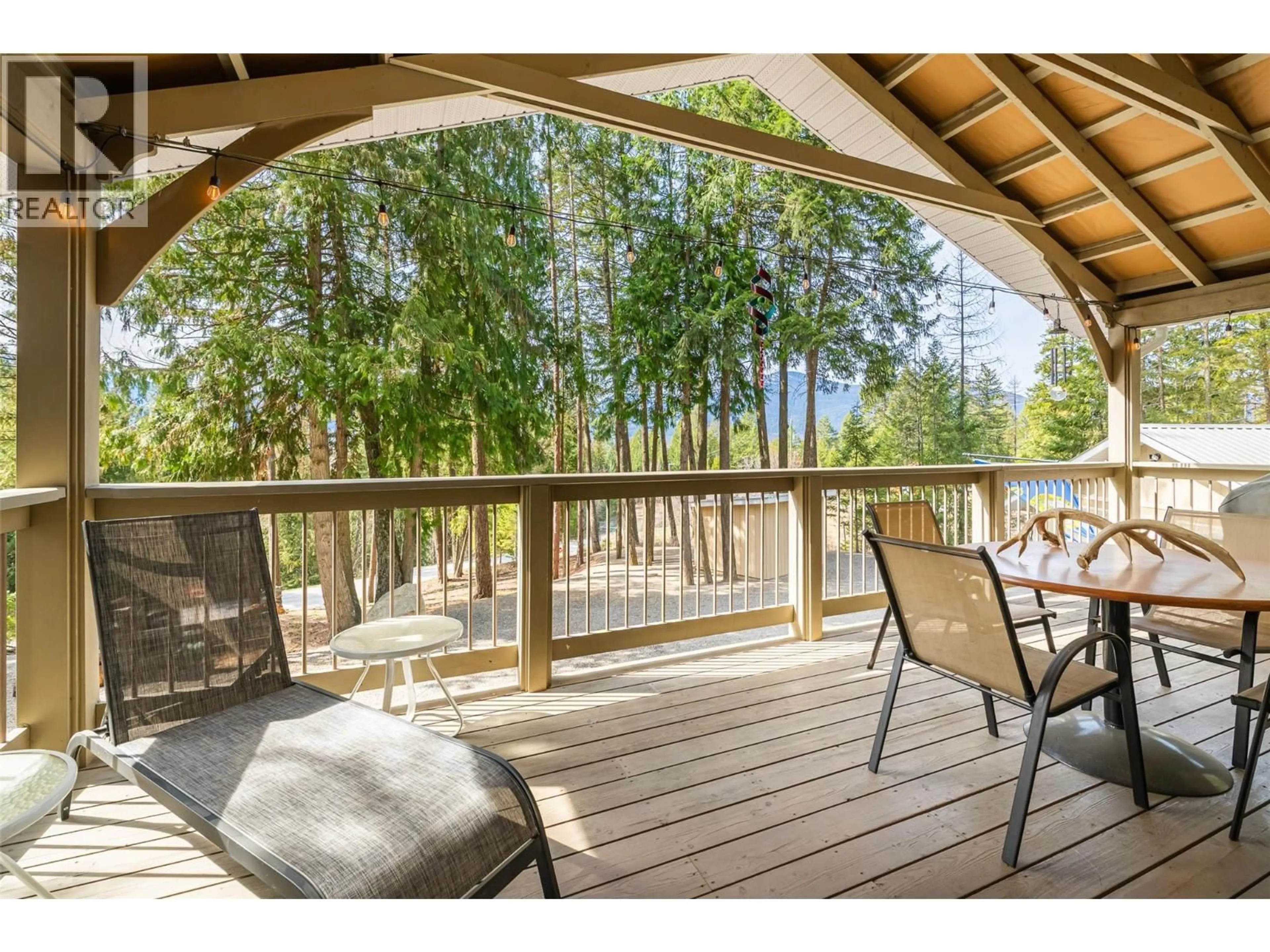 Patio, forest/trees view for 1988 PORTHILL ROAD, Lister British Columbia V0B1G2