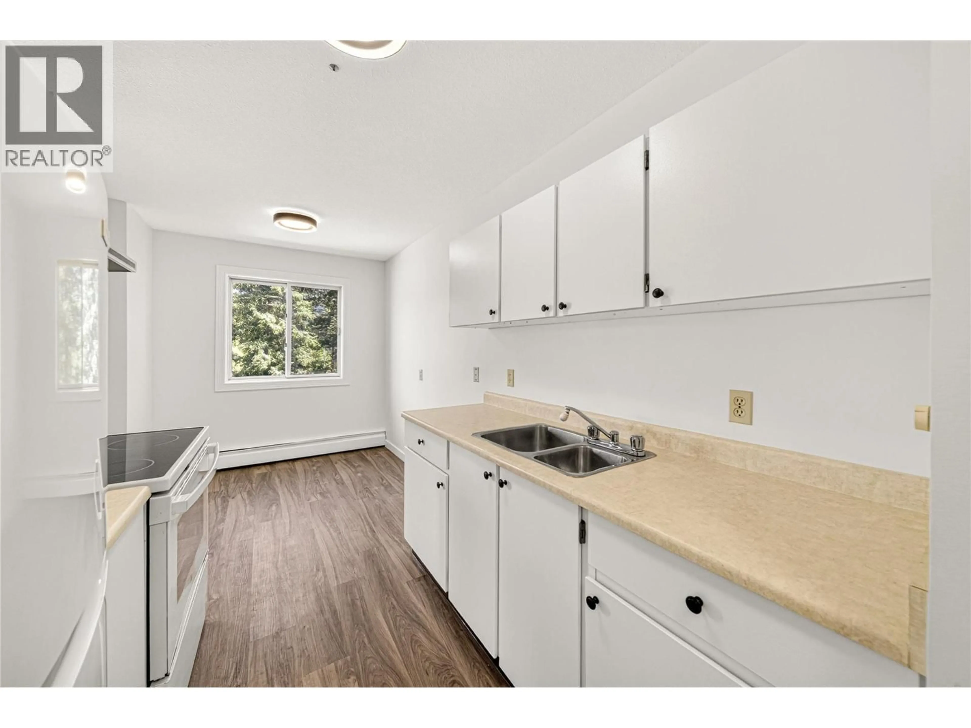 Standard kitchen, wood/laminate floor for 301B - 1299 PONDEROSA DRIVE, Sparwood British Columbia V0B2G2