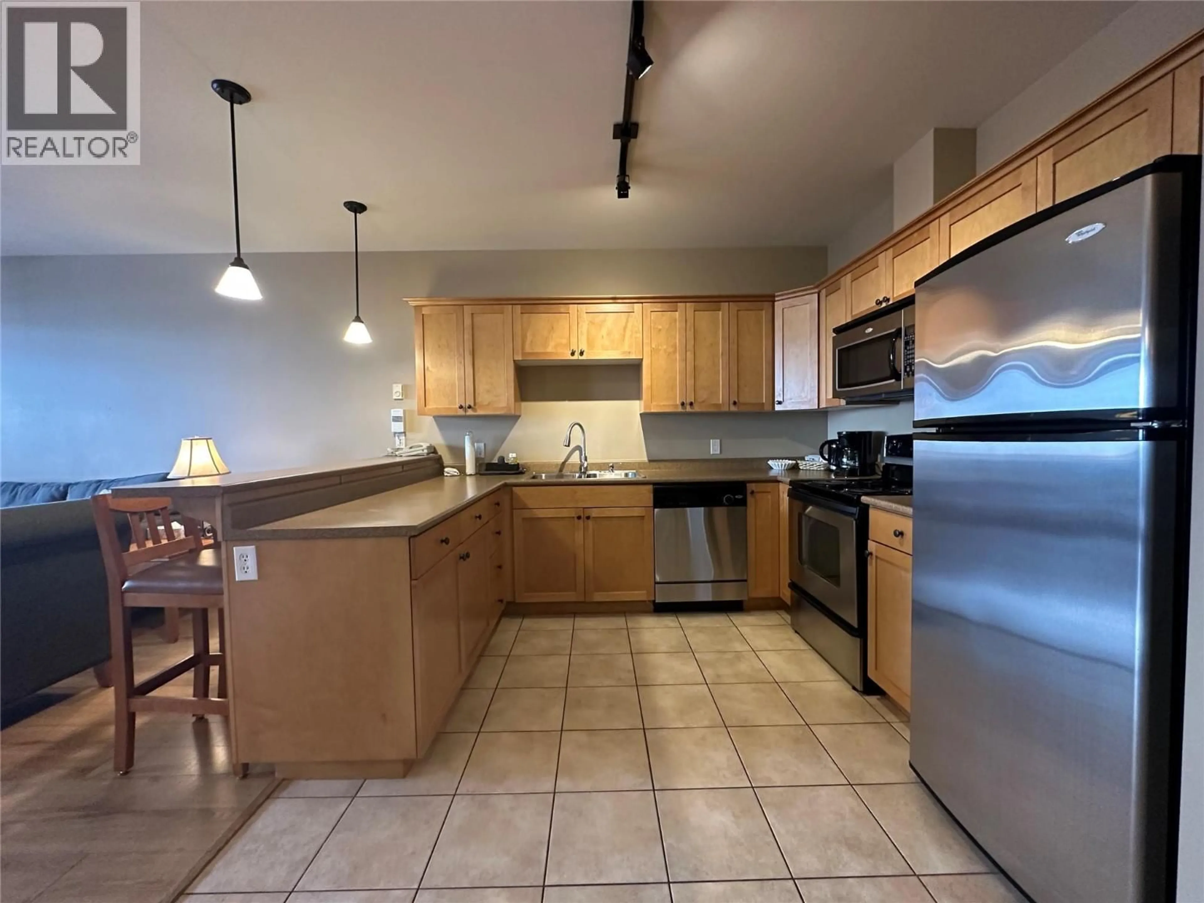 Standard kitchen, ceramic/tile floor for 301 - 1420 PALLISER TRAIL, Golden British Columbia V0A1H2