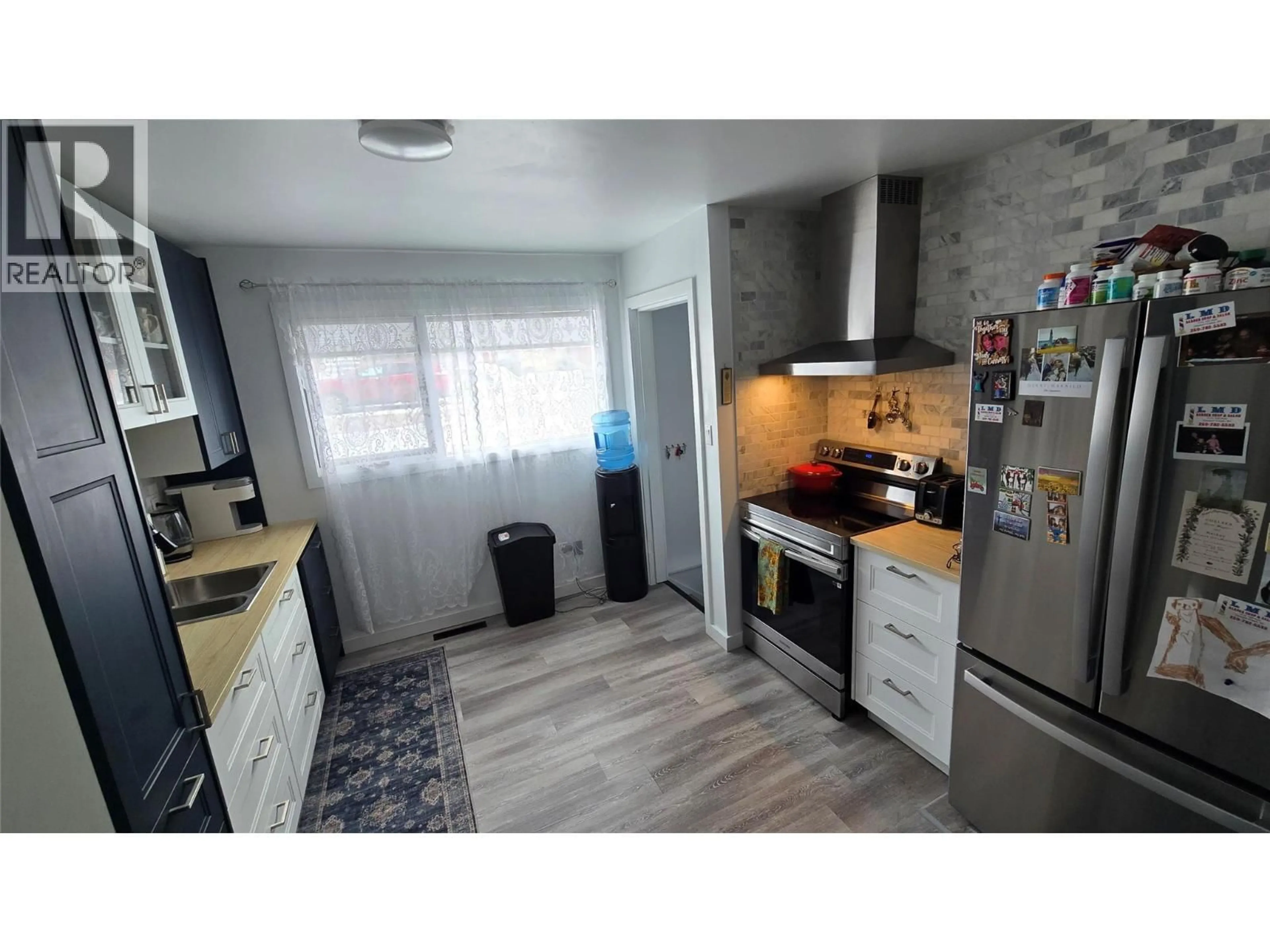 Standard kitchen, unknown for 601 97A AVENUE, Dawson Creek British Columbia V1G1R2