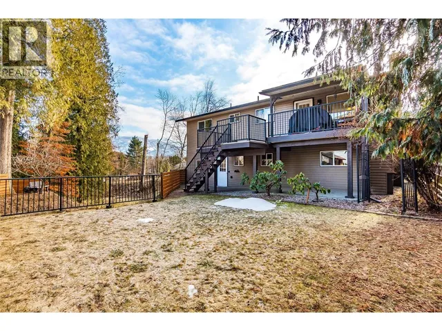 716 LYNNWOOD CRESCENT, Castlegar 4