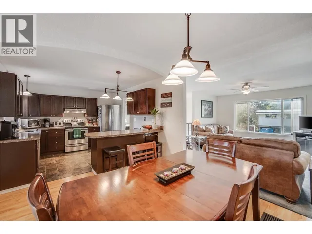 716 LYNNWOOD CRESCENT, Castlegar 5