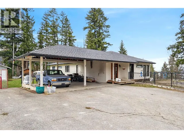 1040 OLD AUTO ROAD SOUTHEAST, Salmon Arm 2