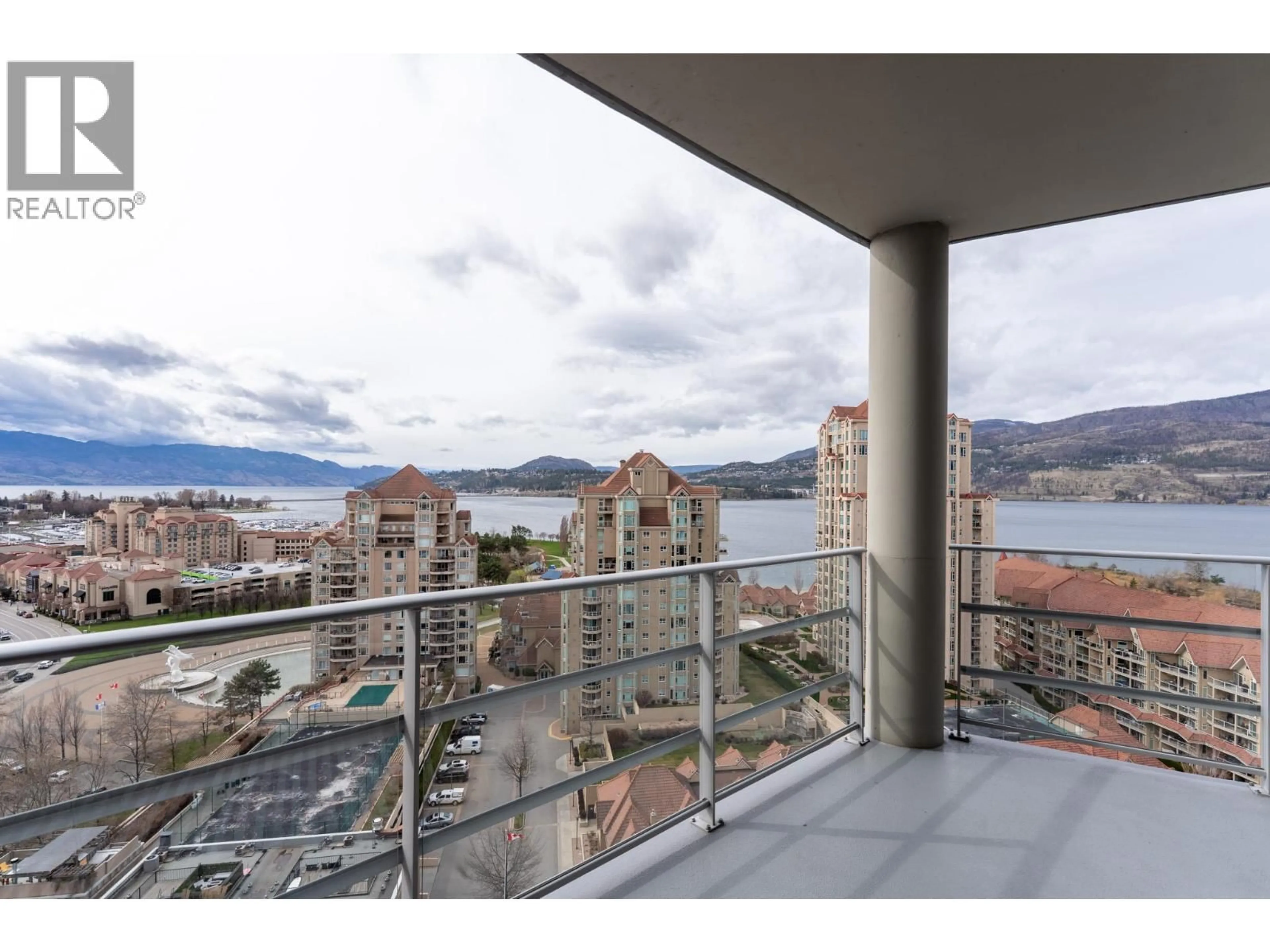 Balcony in the apartment, water/lake/river/ocean view for 1501 - 1151 SUNSET DRIVE, Kelowna British Columbia V1Y0G2