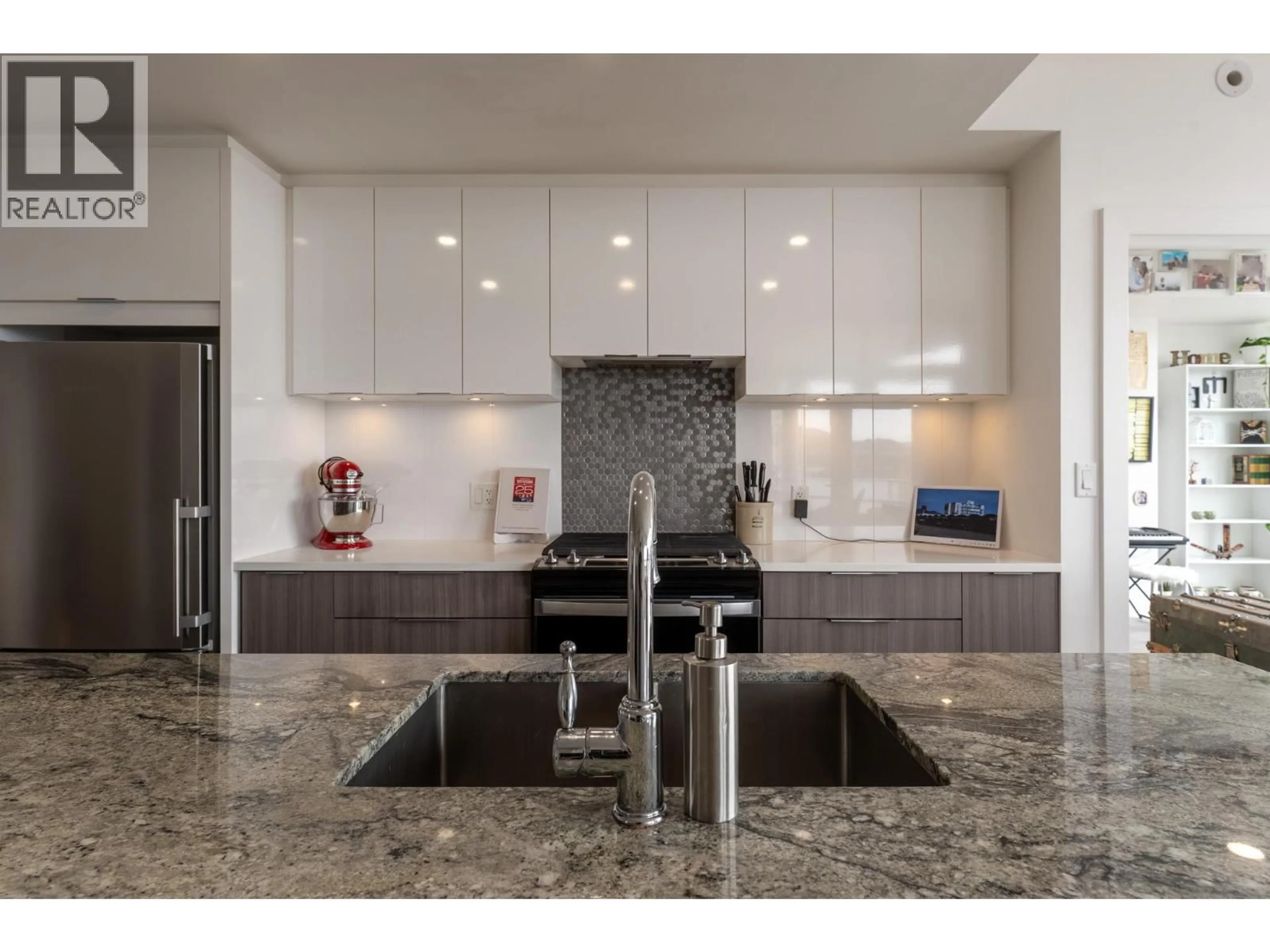 Contemporary kitchen, ceramic/tile floor for 1501 - 1151 SUNSET DRIVE, Kelowna British Columbia V1Y0G2