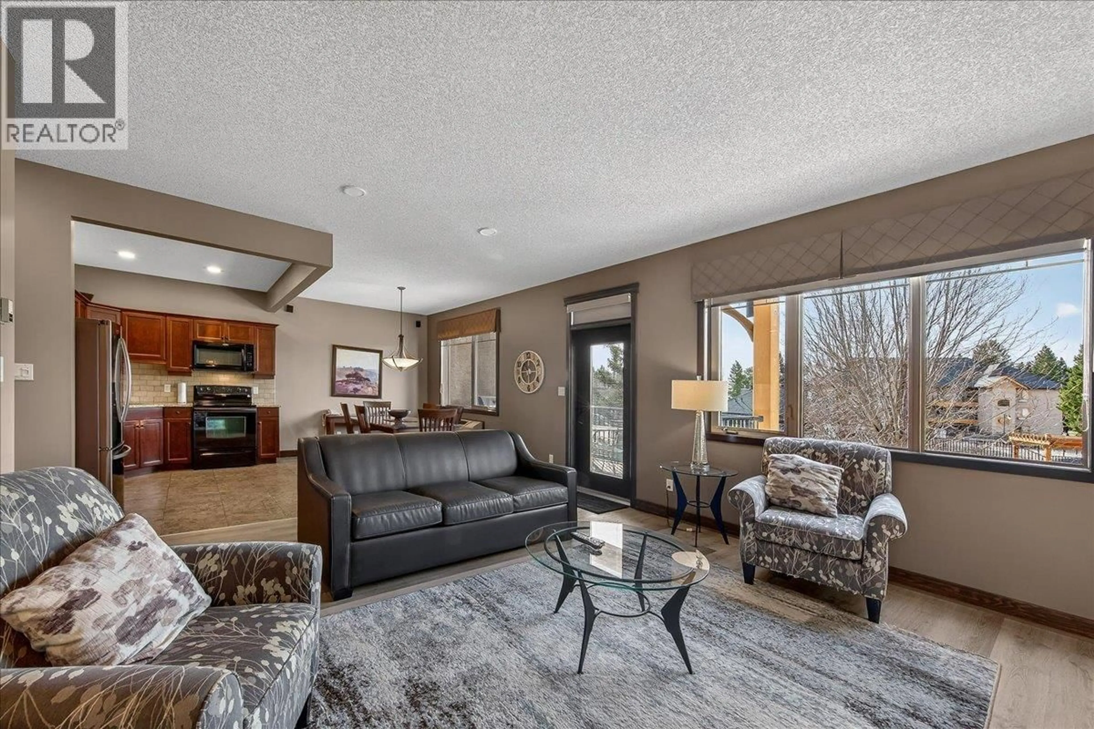 Living room with furniture, unknown for 522A - 500 BIGHORN BOULEVARD, Radium Hot Springs British Columbia V0A1M0