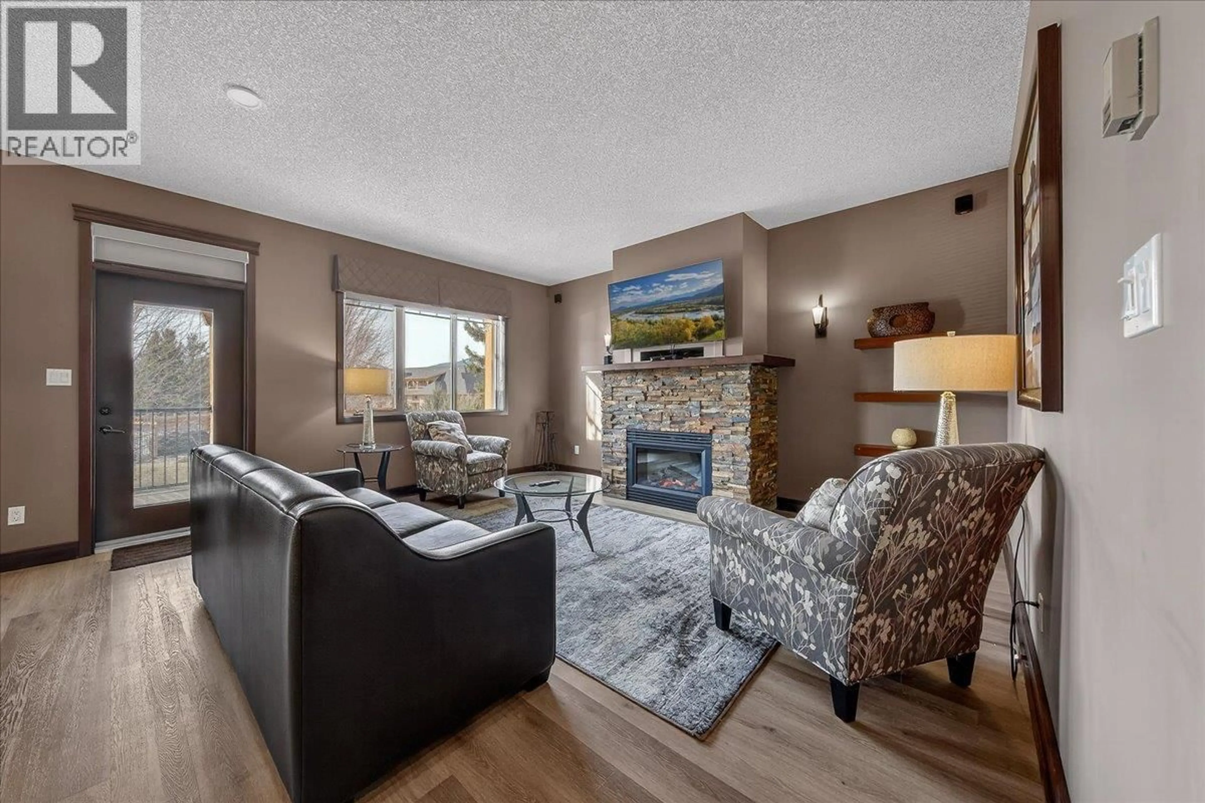 Living room with furniture, unknown for 522A - 500 BIGHORN BOULEVARD, Radium Hot Springs British Columbia V0A1M0