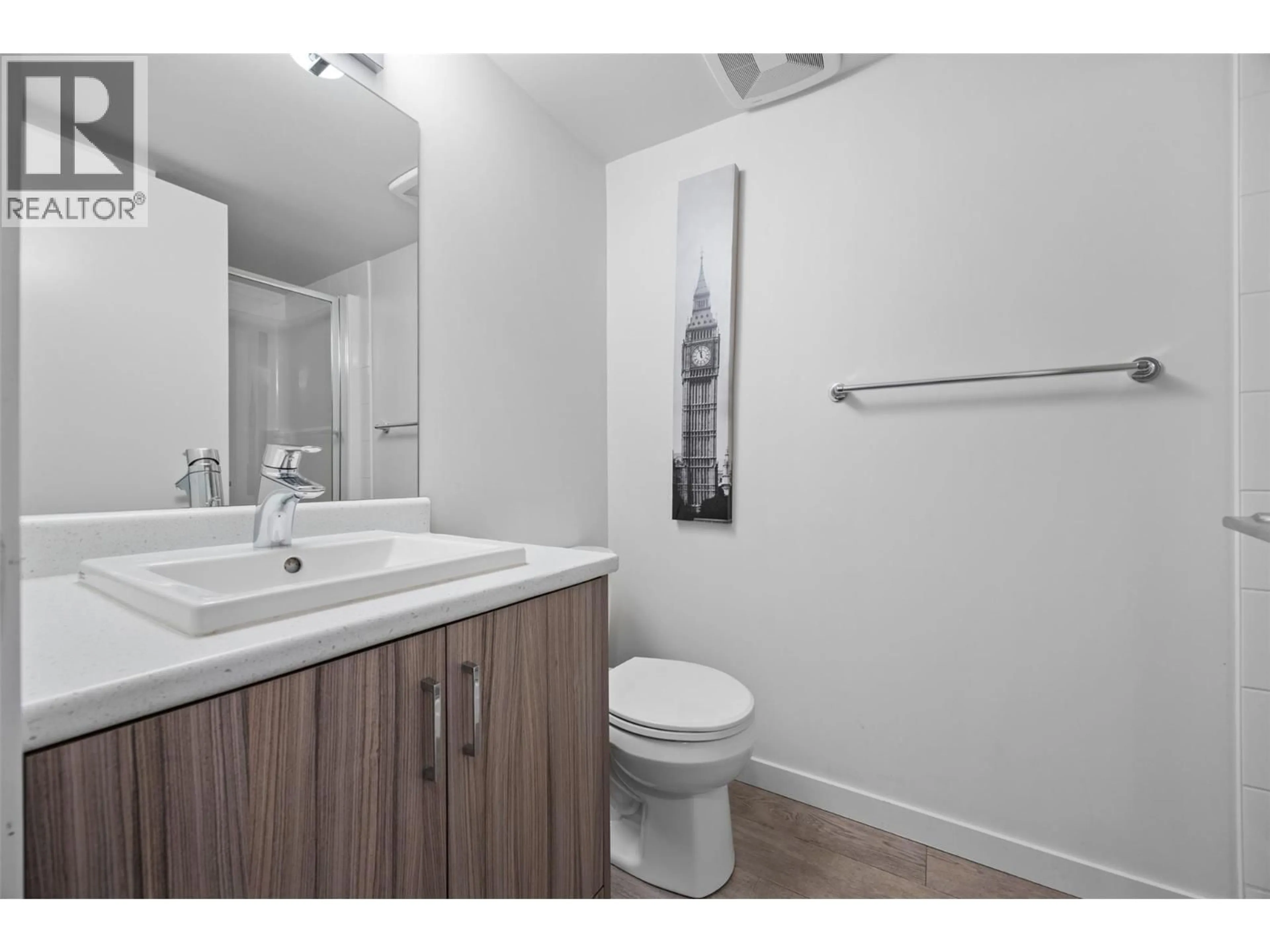 Standard bathroom, unknown for 103 - 625 ACADEMY WAY, Kelowna British Columbia V1V0E3