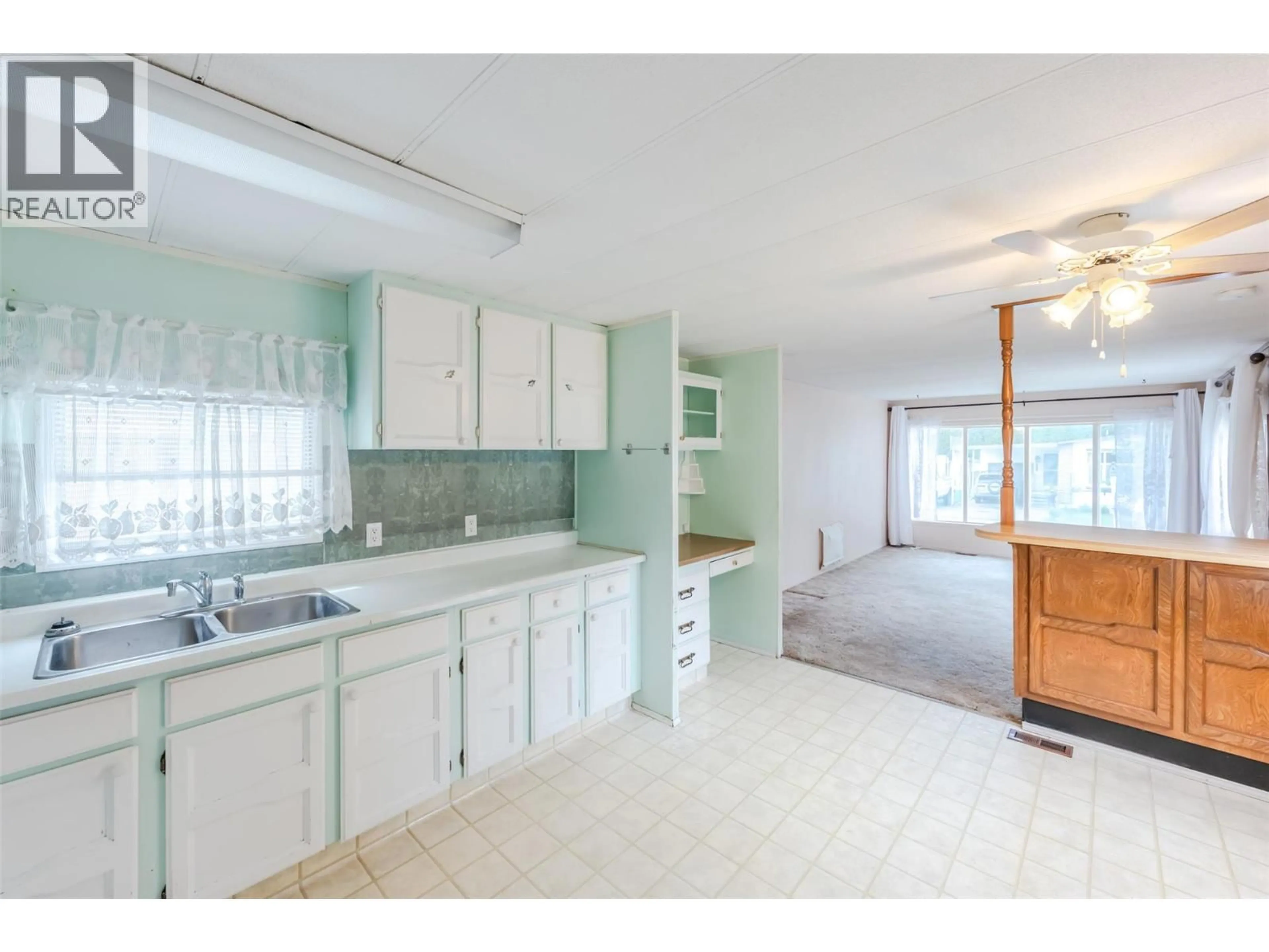 Open concept kitchen, unknown for C25 - 4505 MCLEAN CREEK ROAD, Okanagan Falls British Columbia V0H1R1