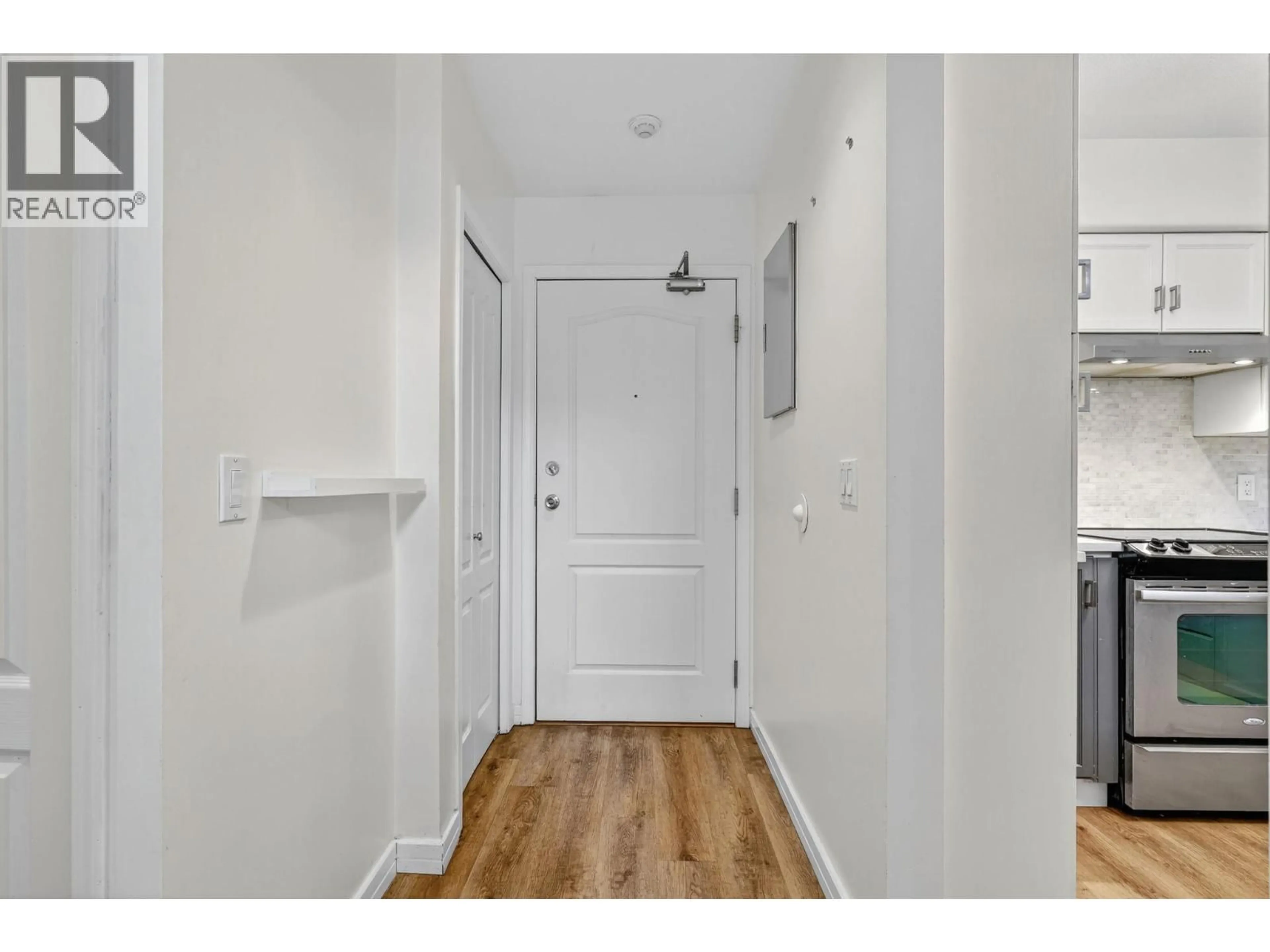 Indoor entryway for 308 - 1965 DURNIN ROAD, Kelowna British Columbia V1X7K6