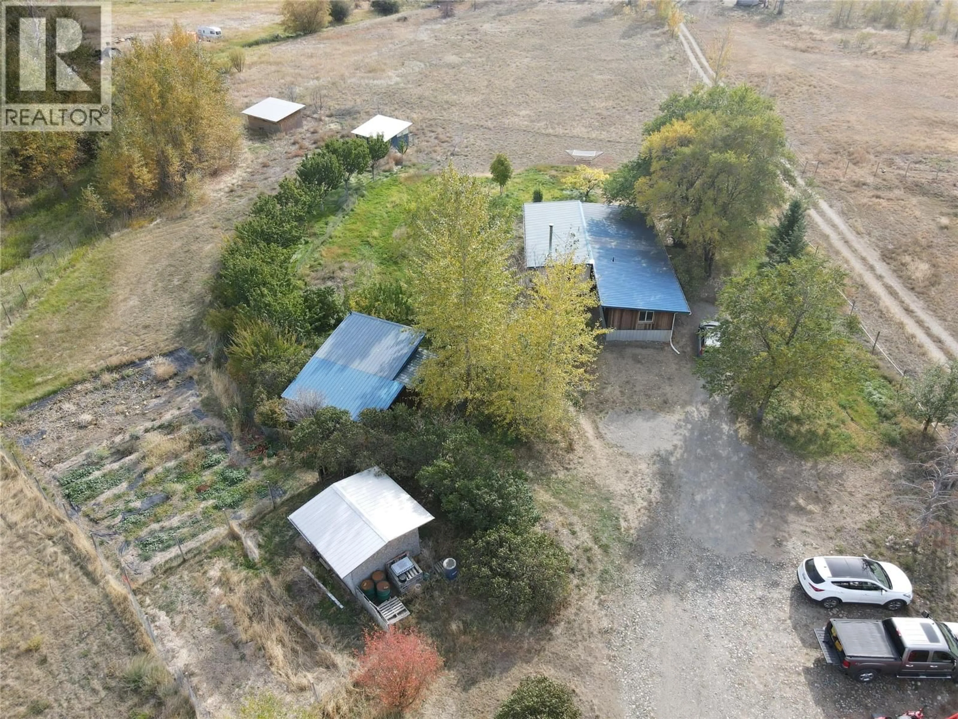A pic from outside/outdoor area/front of a property/back of a property/a pic from drone, unknown for 360 VLA ROAD, Cawston British Columbia V0X1C1