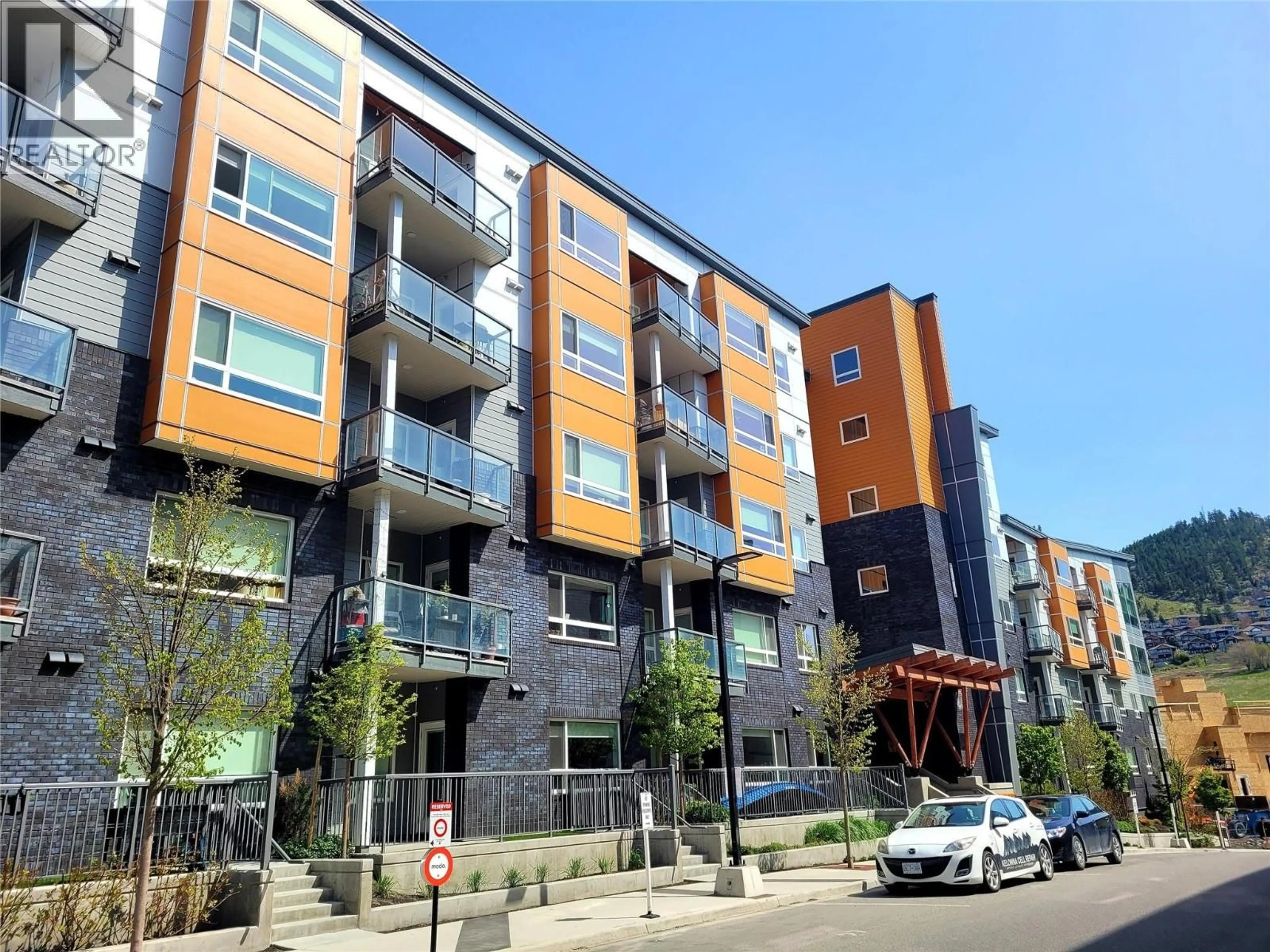 A pic from outside/outdoor area/front of a property/back of a property/a pic from drone, street for 322 - 722 VALLEY ROAD, Kelowna British Columbia V1E2E6