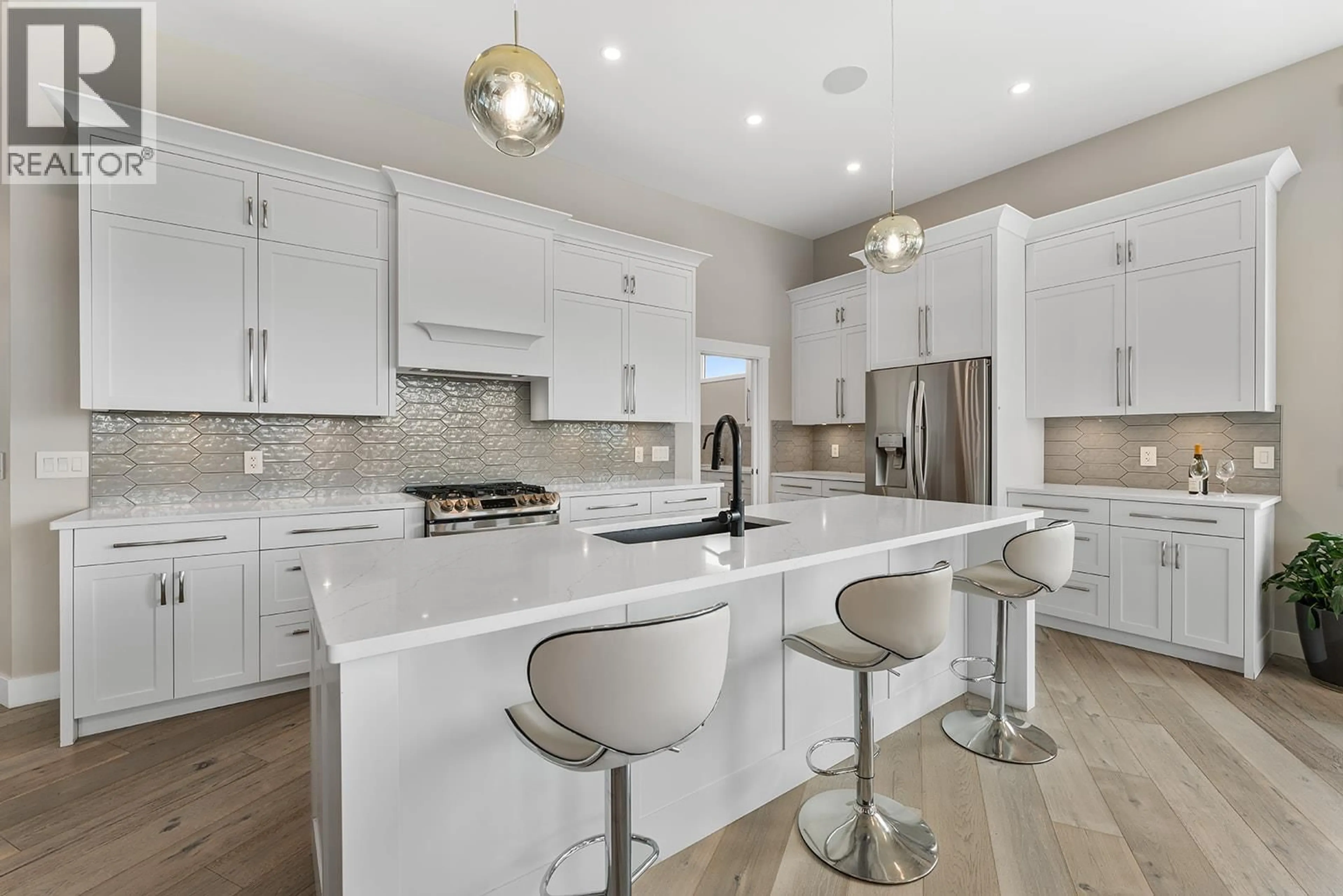 Open concept kitchen, unknown for 2122 TRAMONTO COURT, Kelowna British Columbia V1P1V1