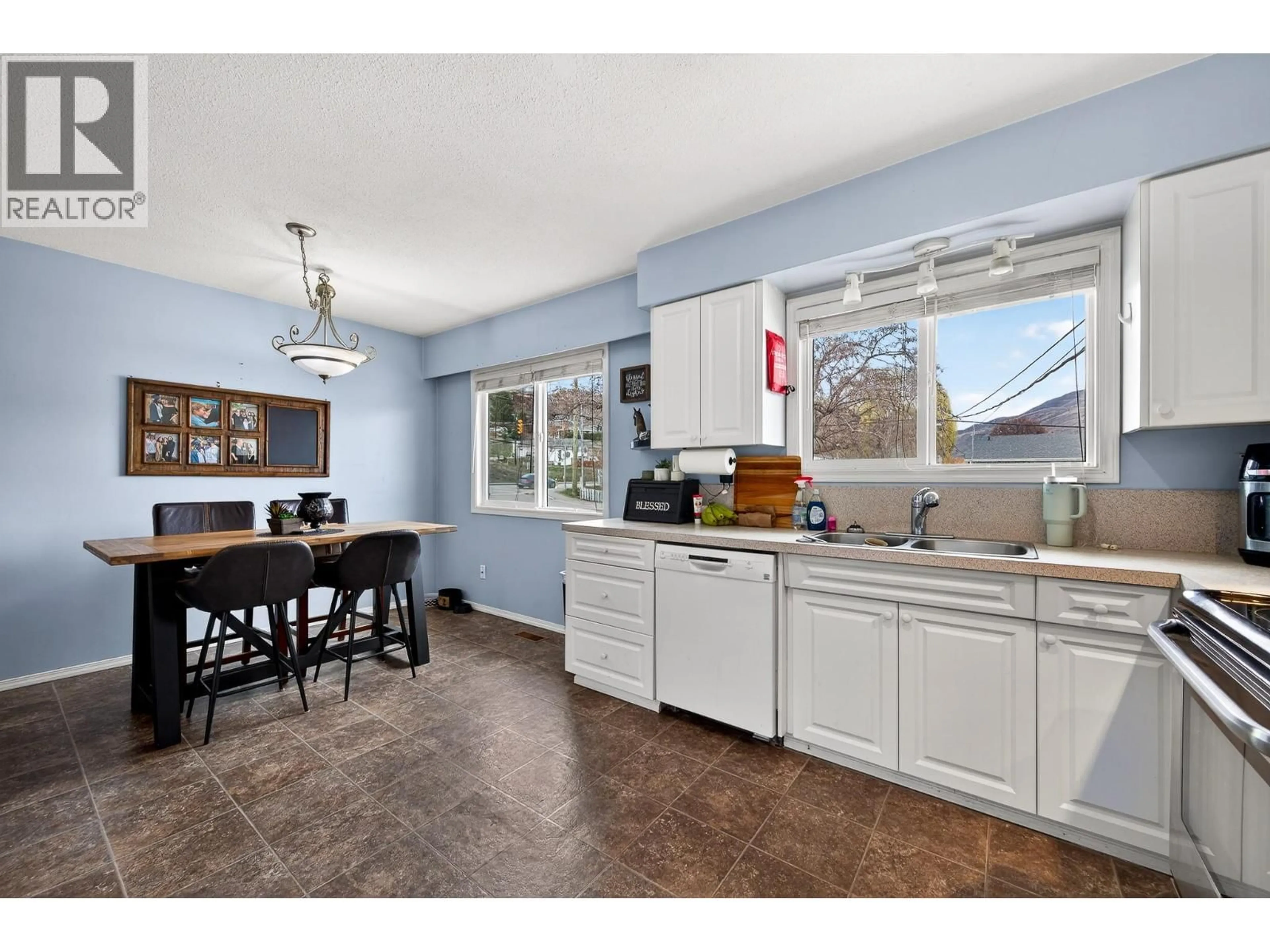 Open concept kitchen, ceramic/tile floor for 1669 WESTMOUNT DRIVE, Kamloops British Columbia V2B6A4